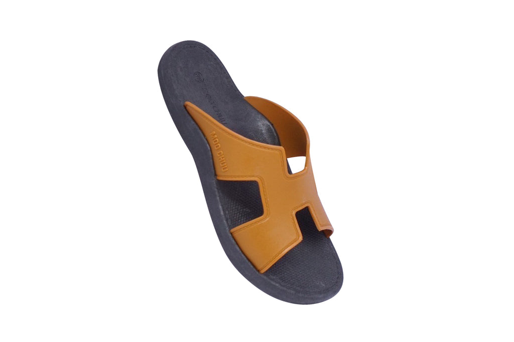 Hermey Black Sole Caramel Strap