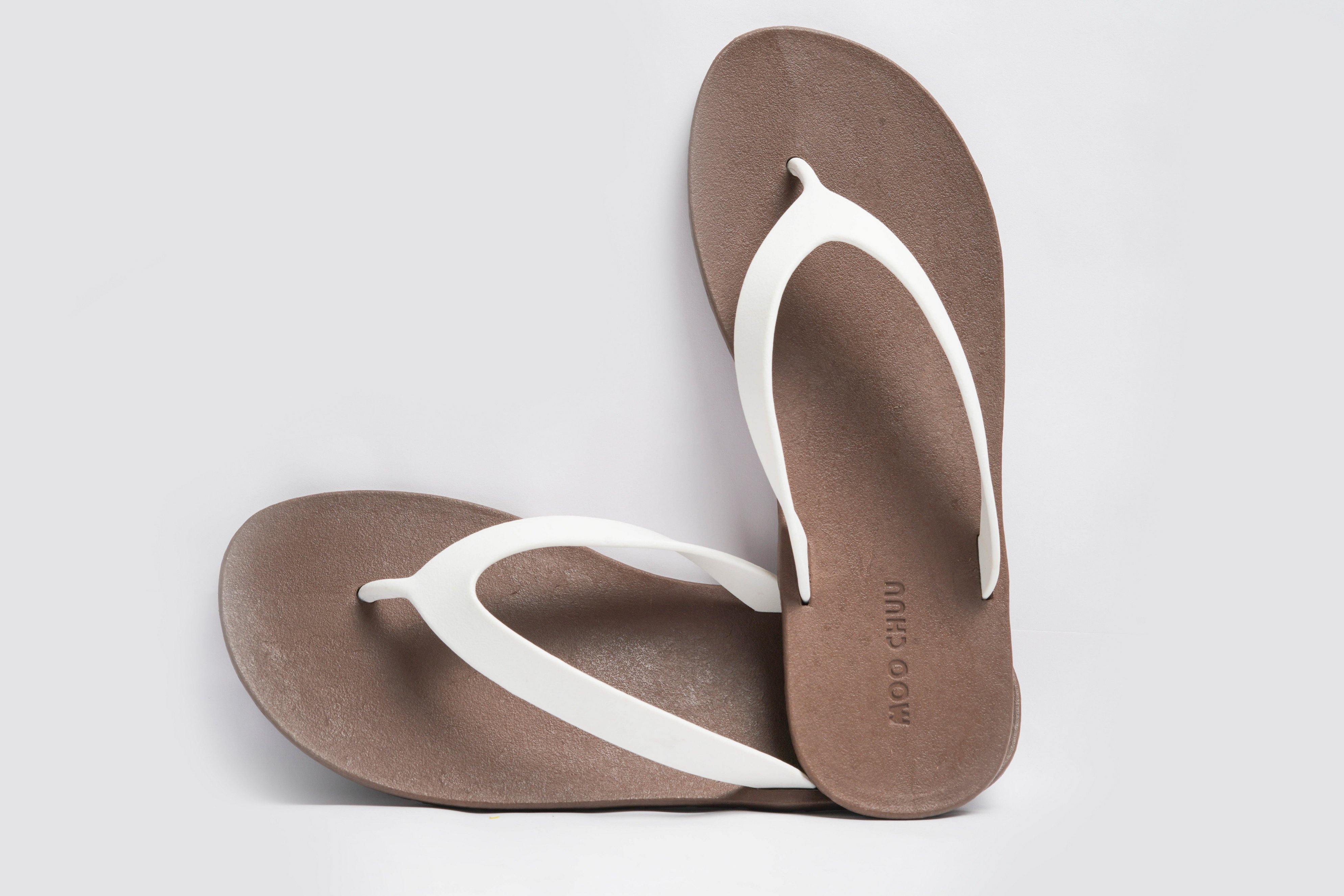 Flippy Brown Sole White Strap - Moo Chuu India