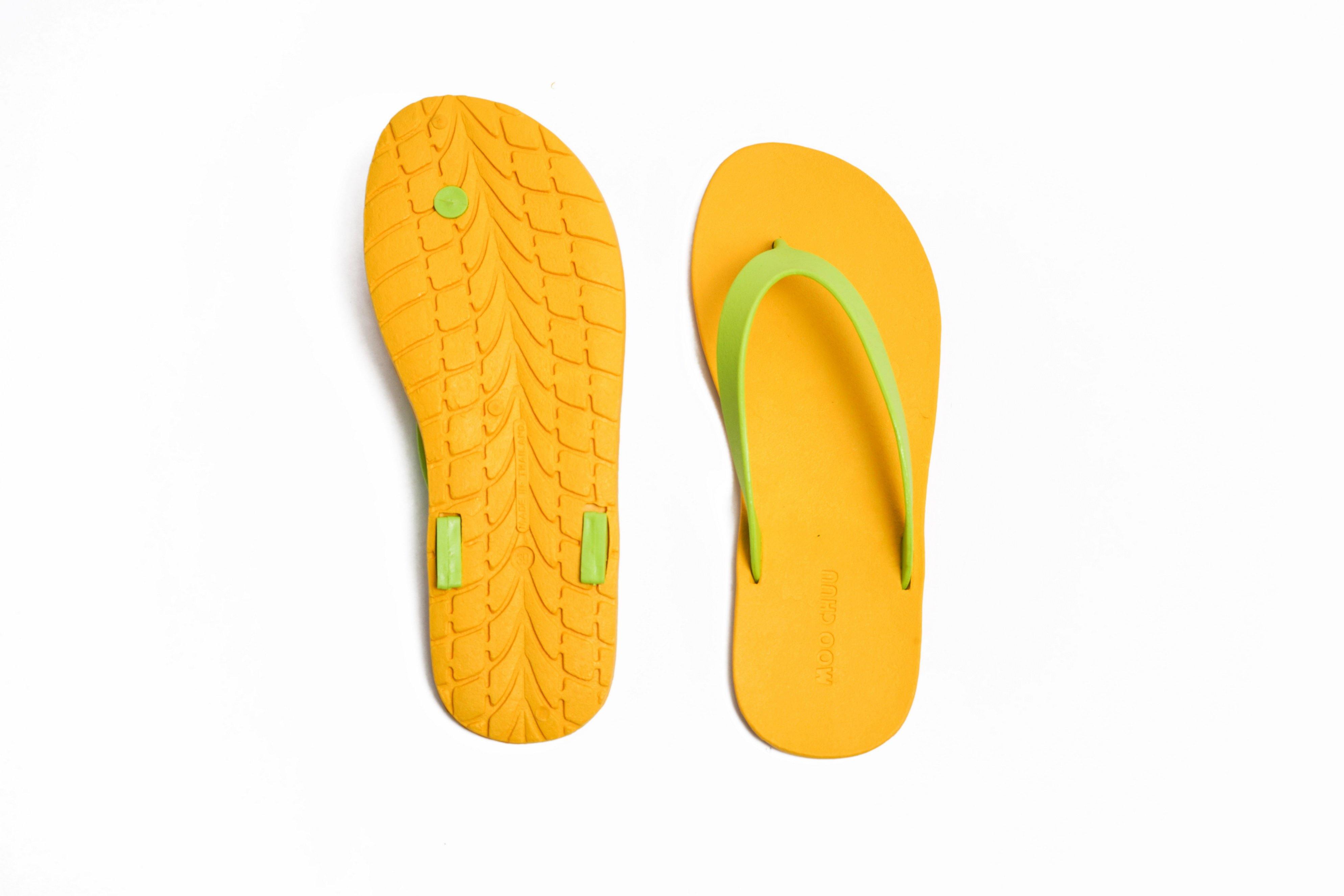 Flippy Yellow Sole Lime Strap - Moo Chuu India