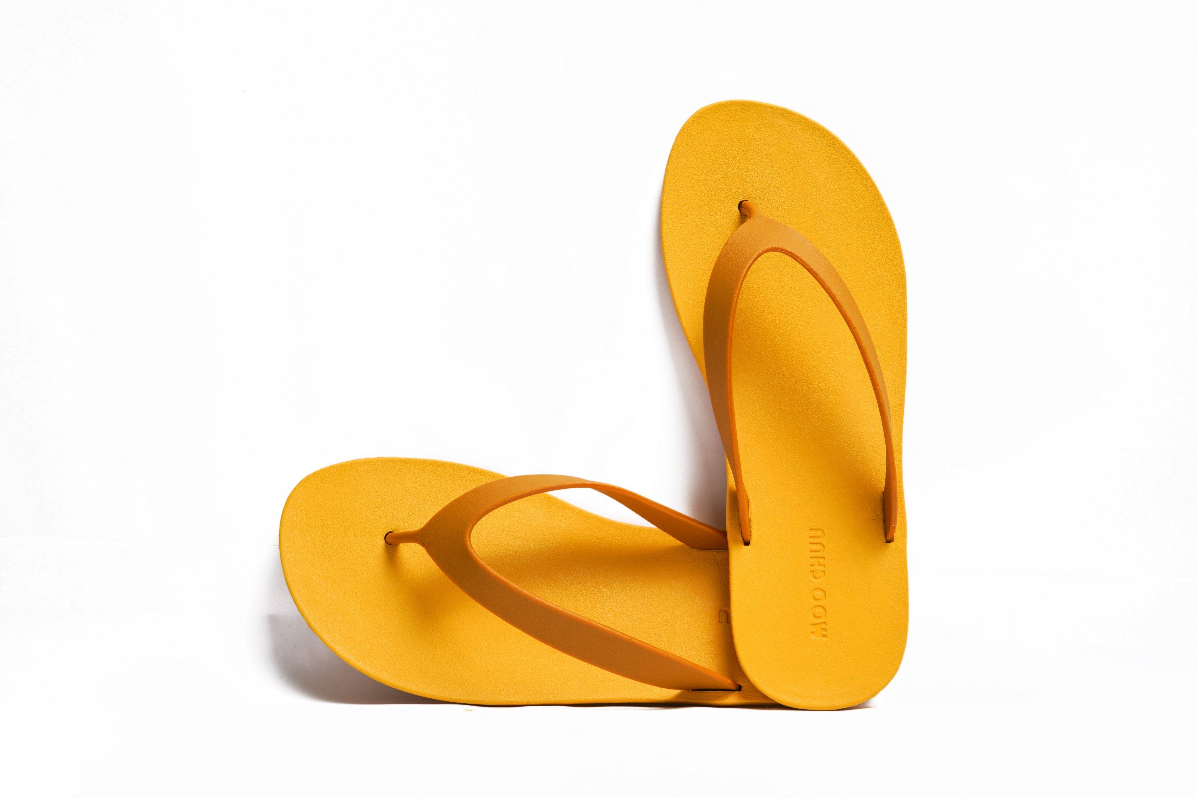 Flippy Yellow Sole Caramel Strap - Moo Chuu India