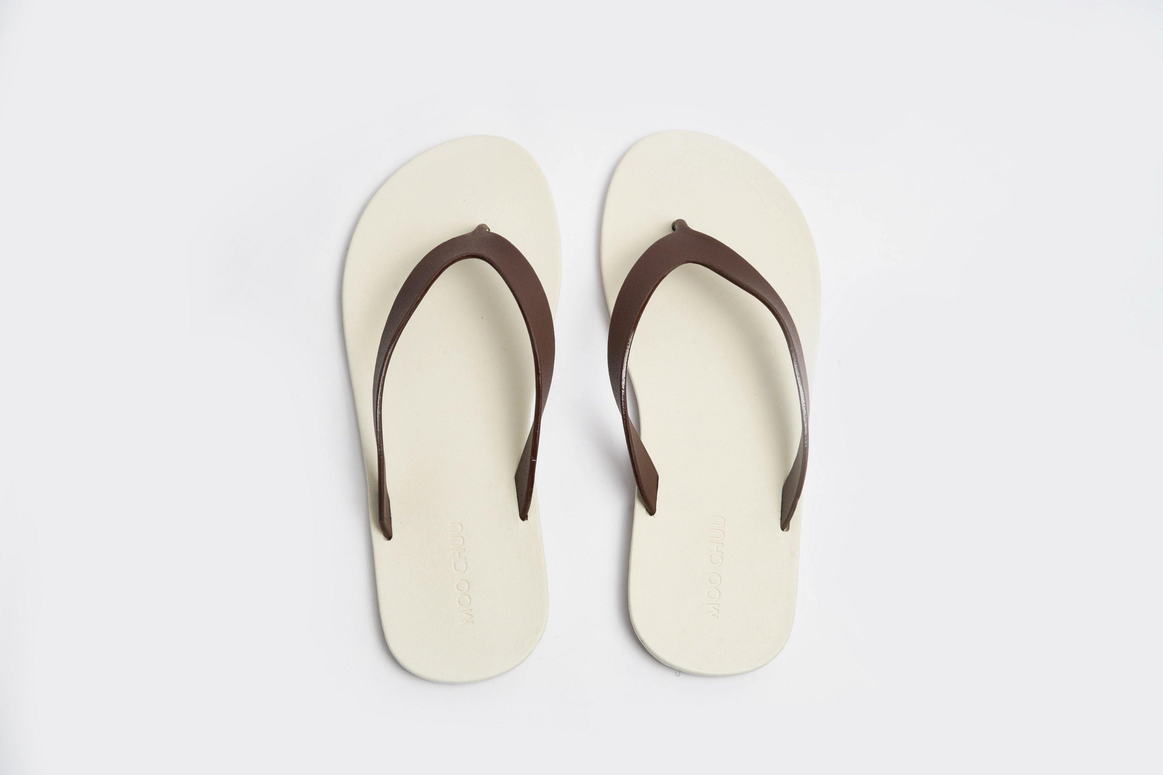 Flippy White Sole Brown Strap - Moo Chuu India