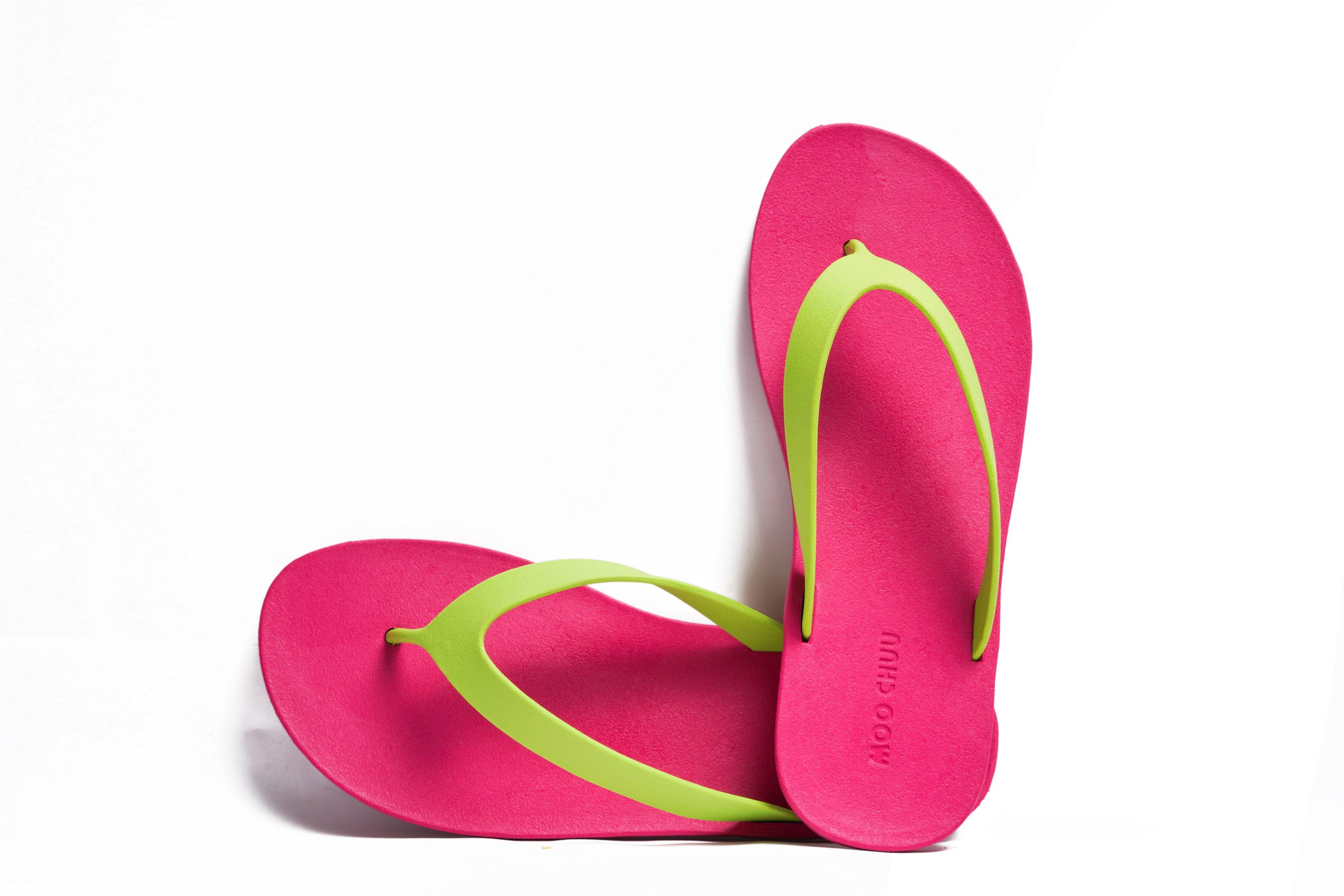 Flippy Pink Sole Lime Strap - Moo Chuu India