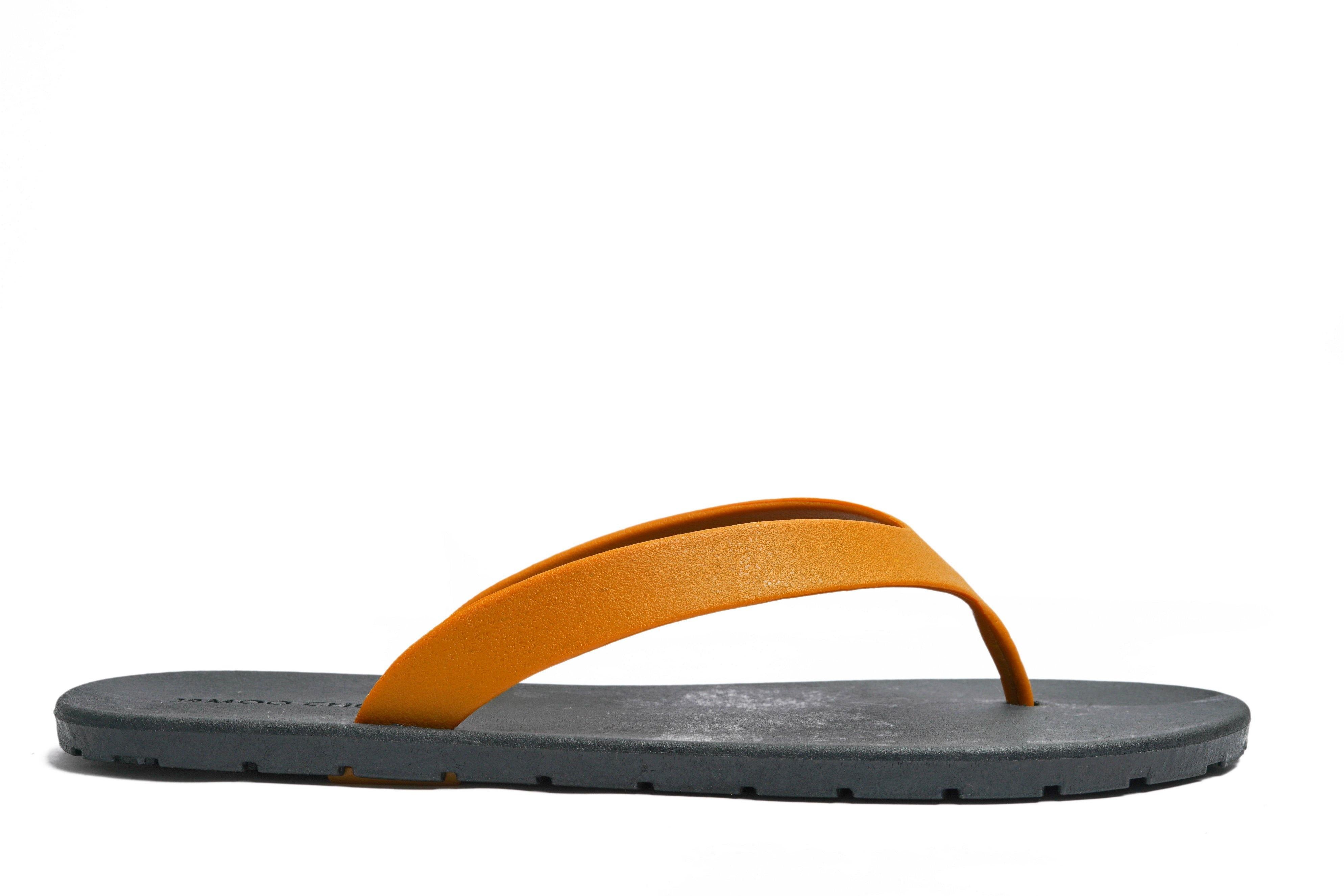 Flippy Black Sole Caramel Strap - Moo Chuu India