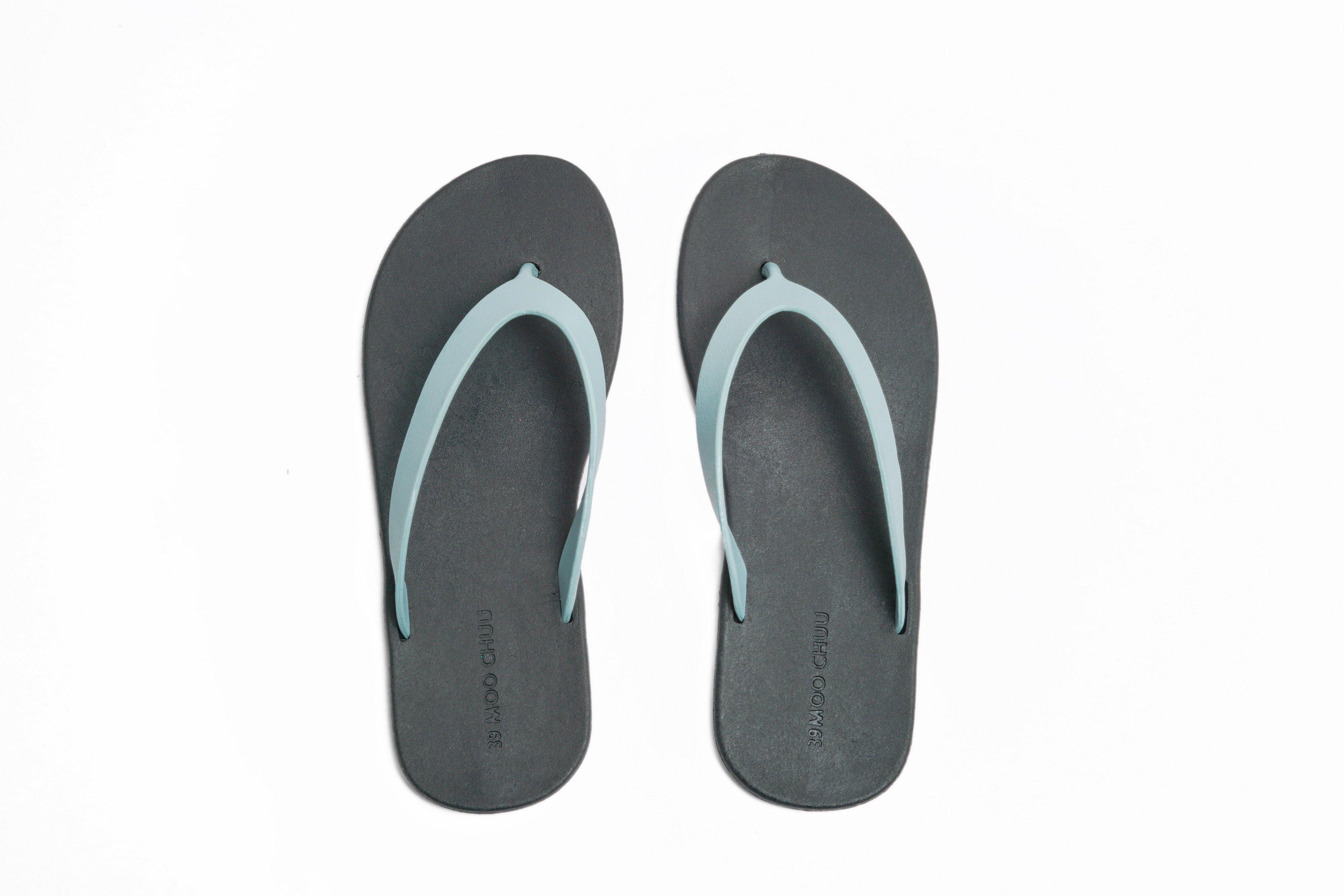 Flippy Black Sole Grey Strap - Moo Chuu India