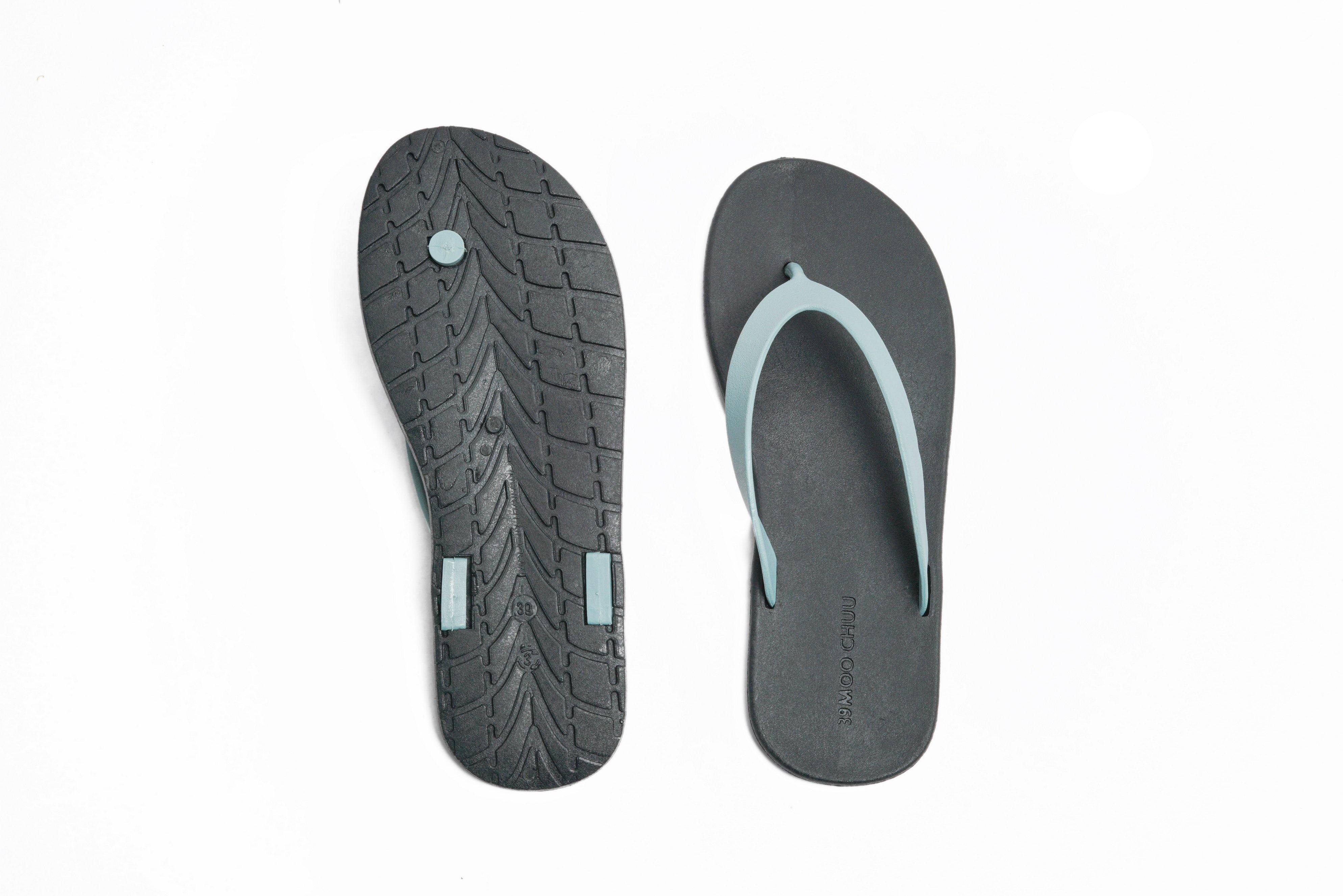 Flippy Black Sole Grey Strap - Moo Chuu India