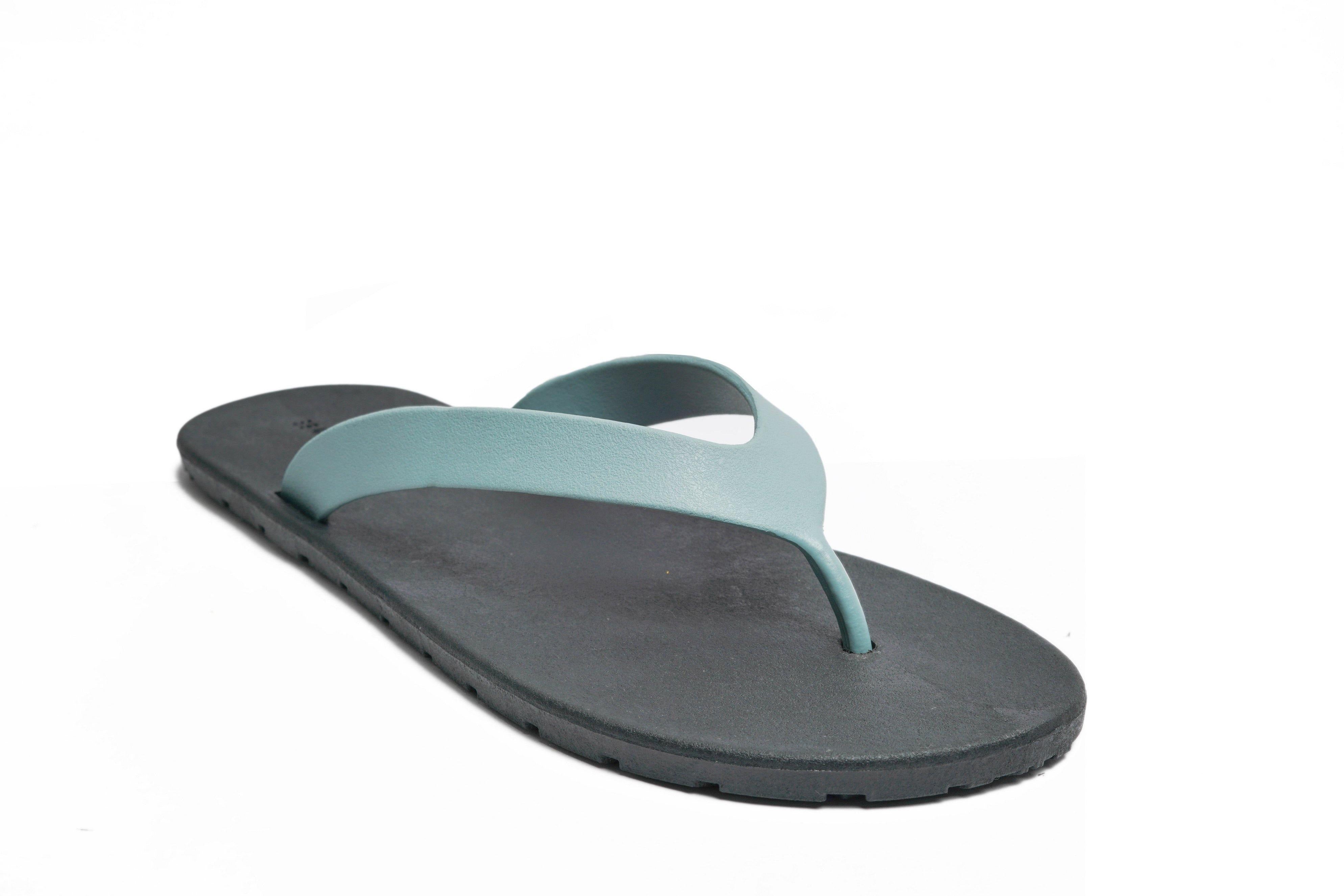 Flippy Black Sole Grey Strap - Moo Chuu India