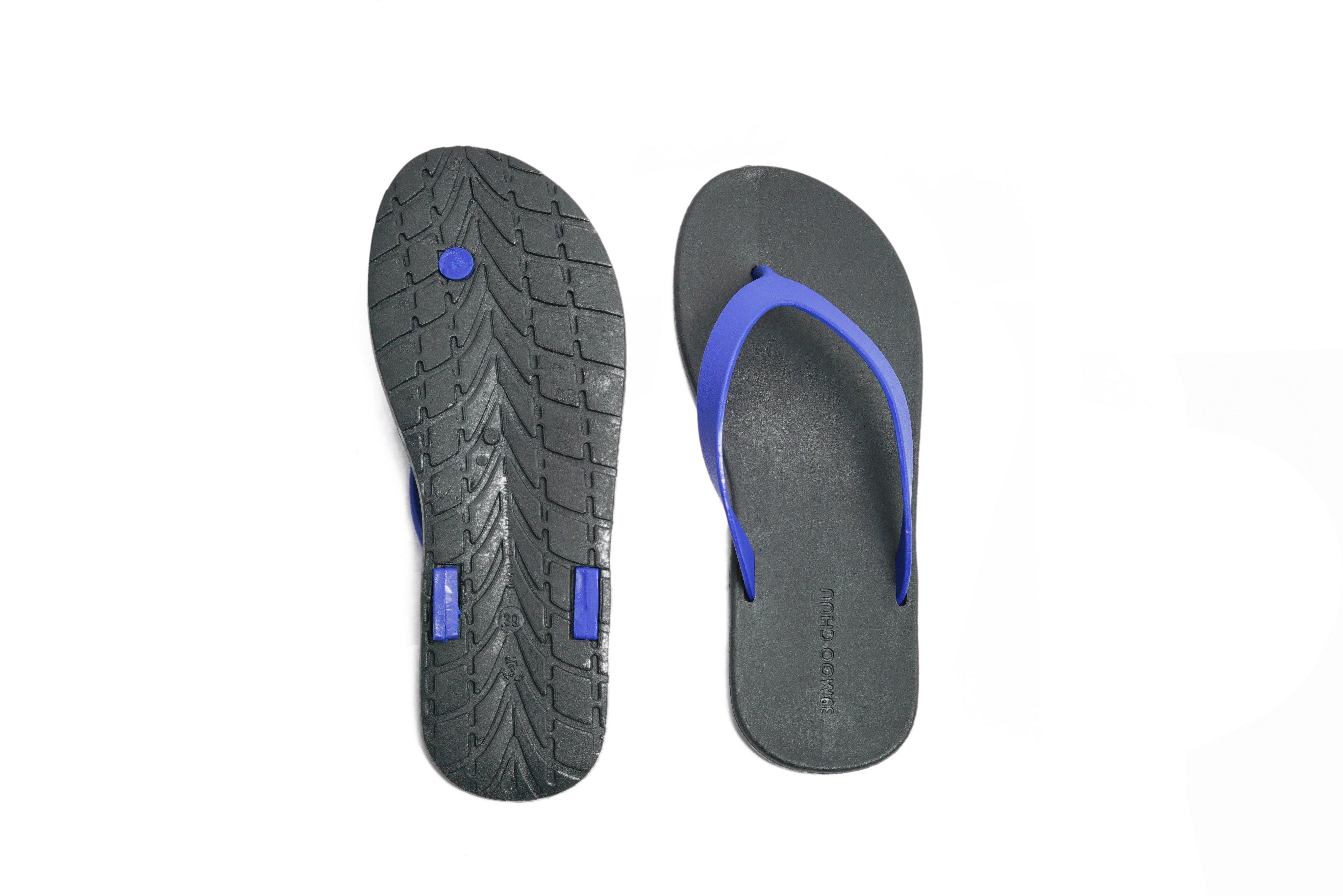 Flippy Black Sole Blue Strap - Moo Chuu India