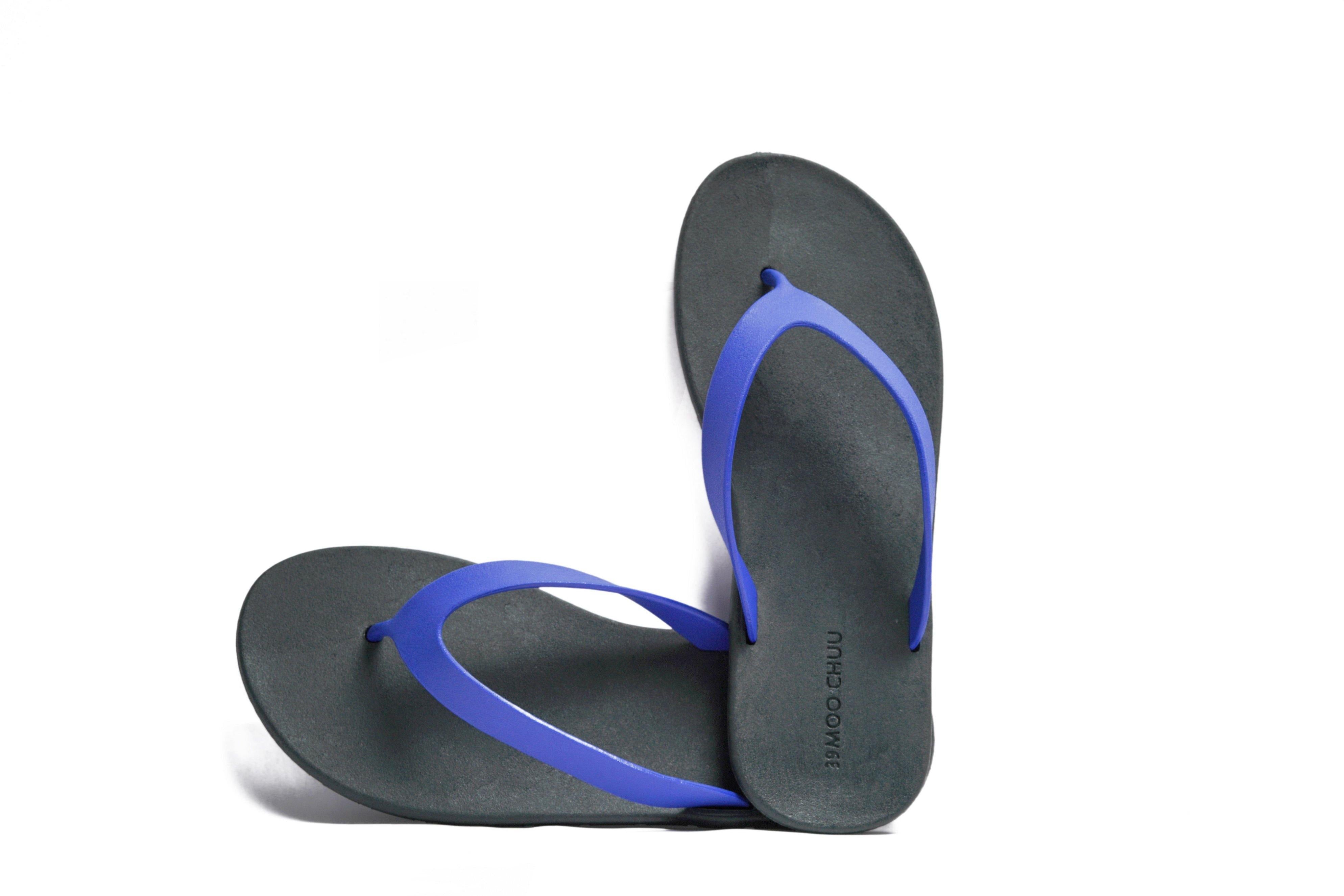 Flippy Black Sole Blue Strap - Moo Chuu India