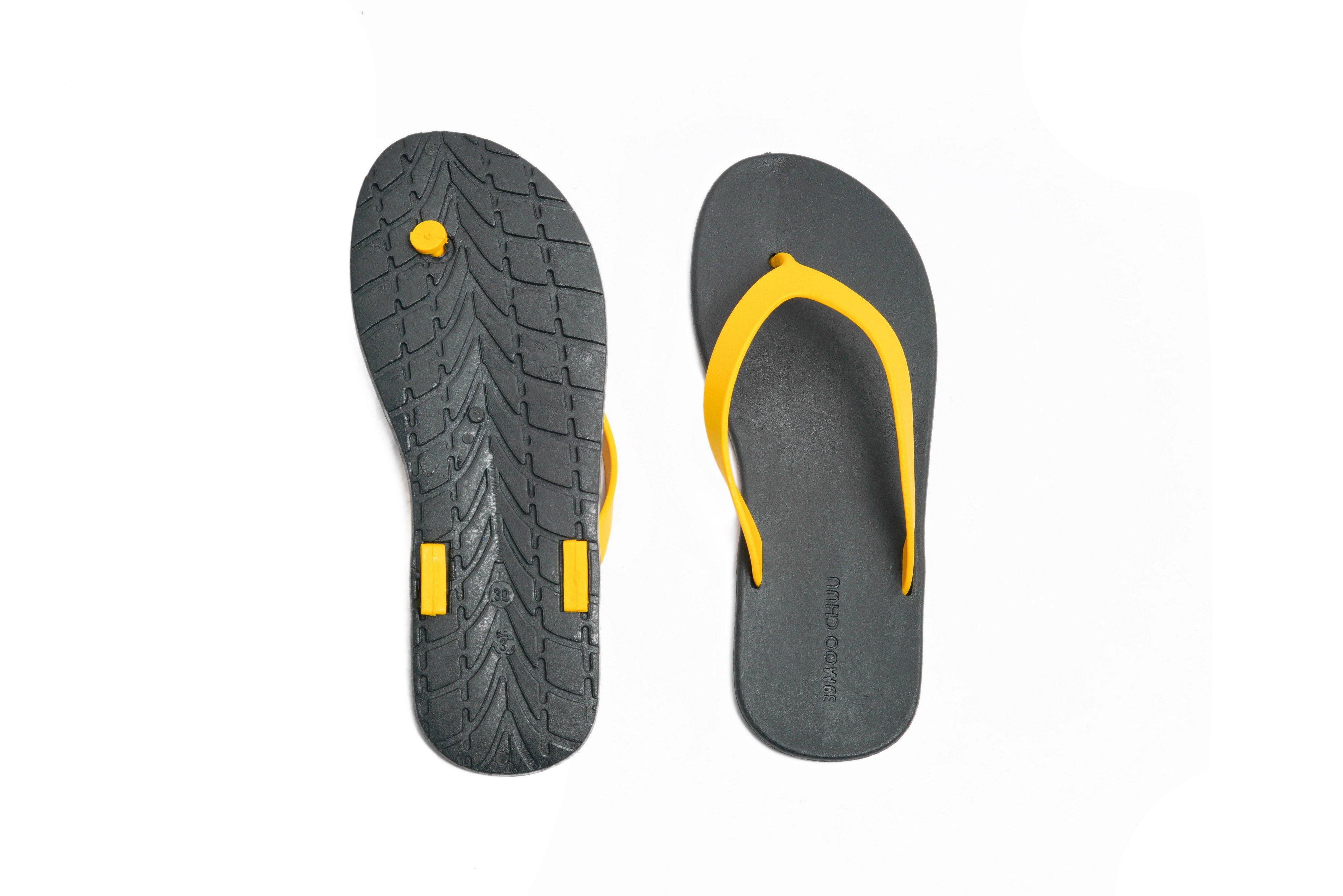 Flippy Black Sole Yellow Strap - Moo Chuu India