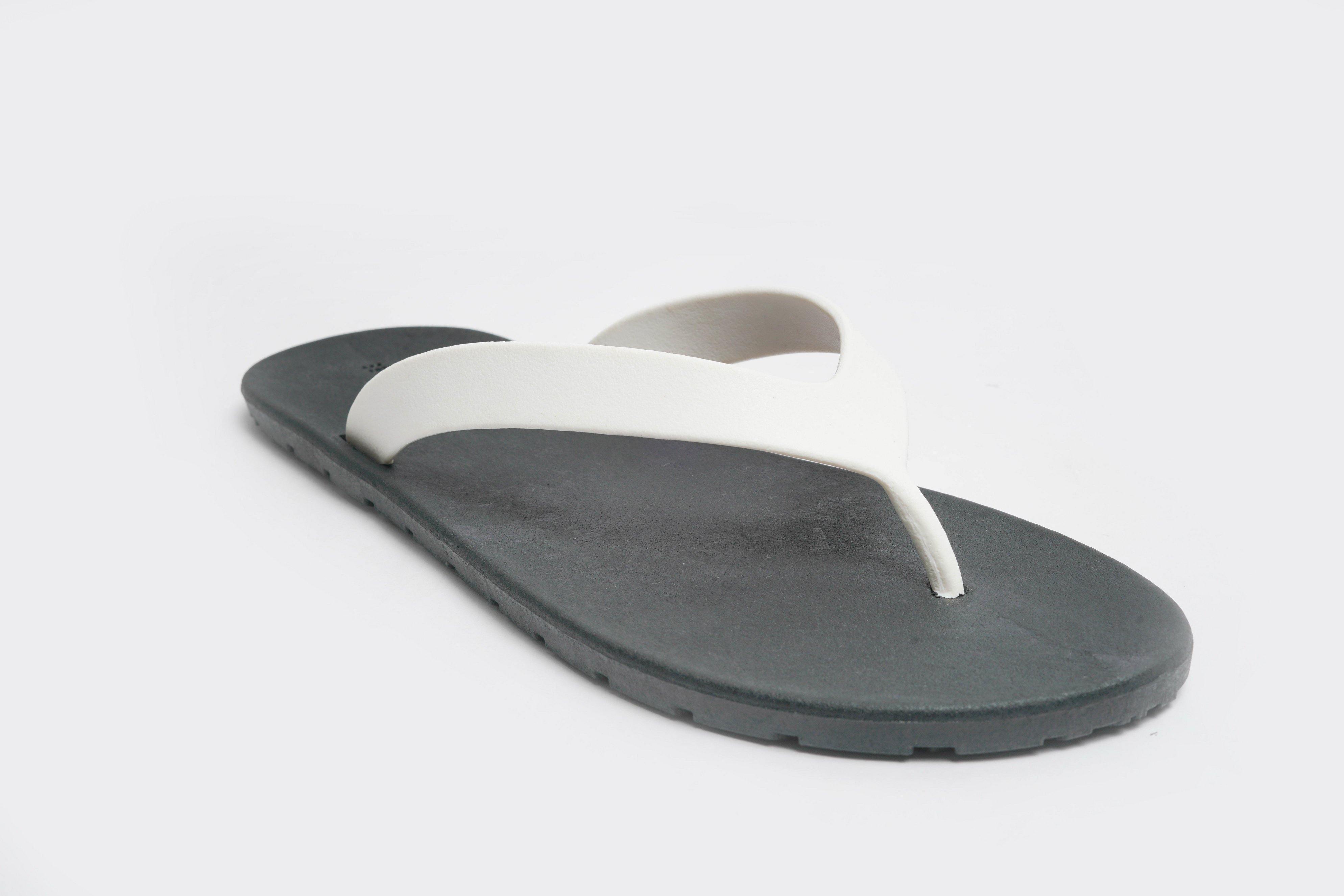Flippy Black Sole White Strap - Moo Chuu India