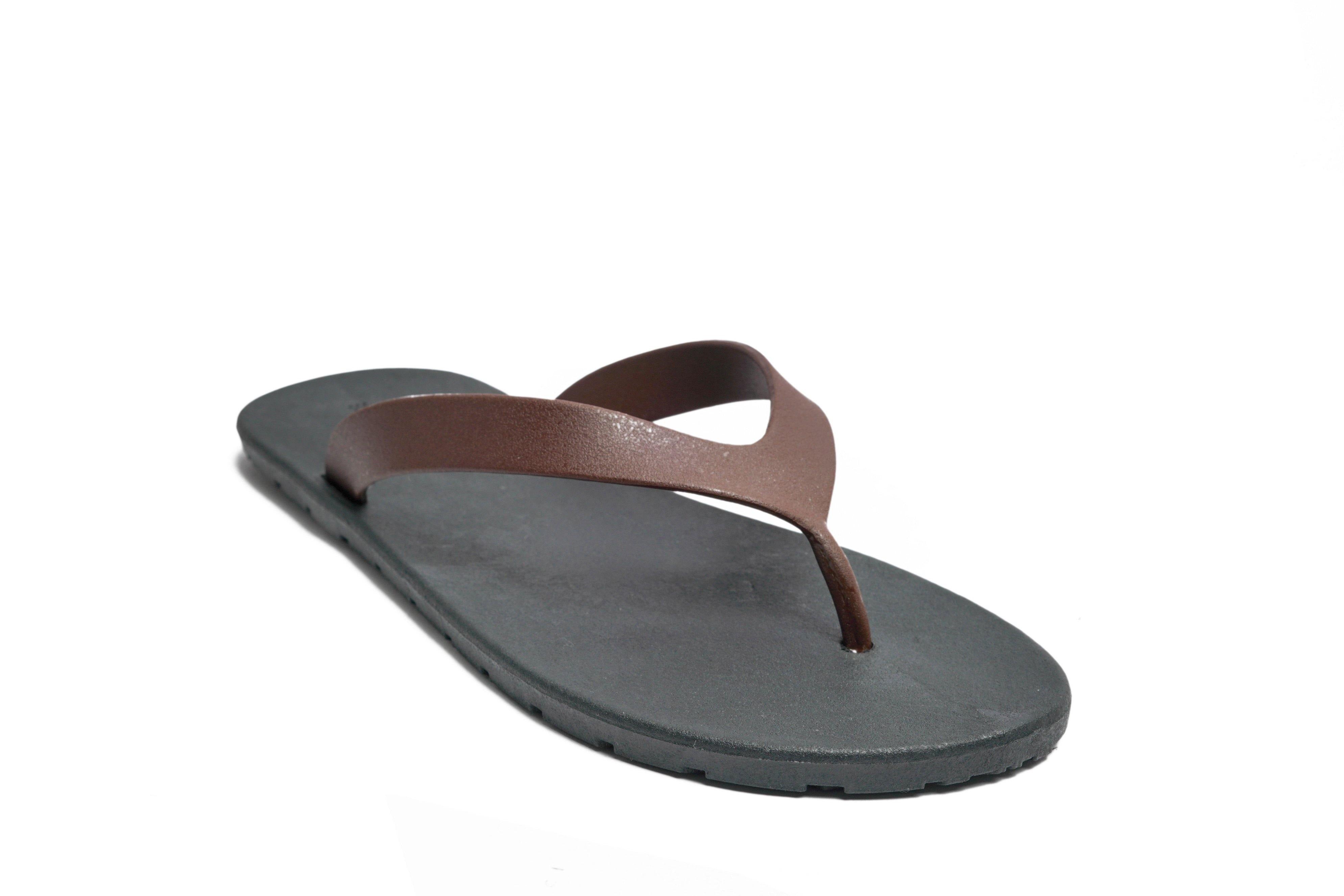Flippy Black Sole Brown Strap - Moo Chuu India