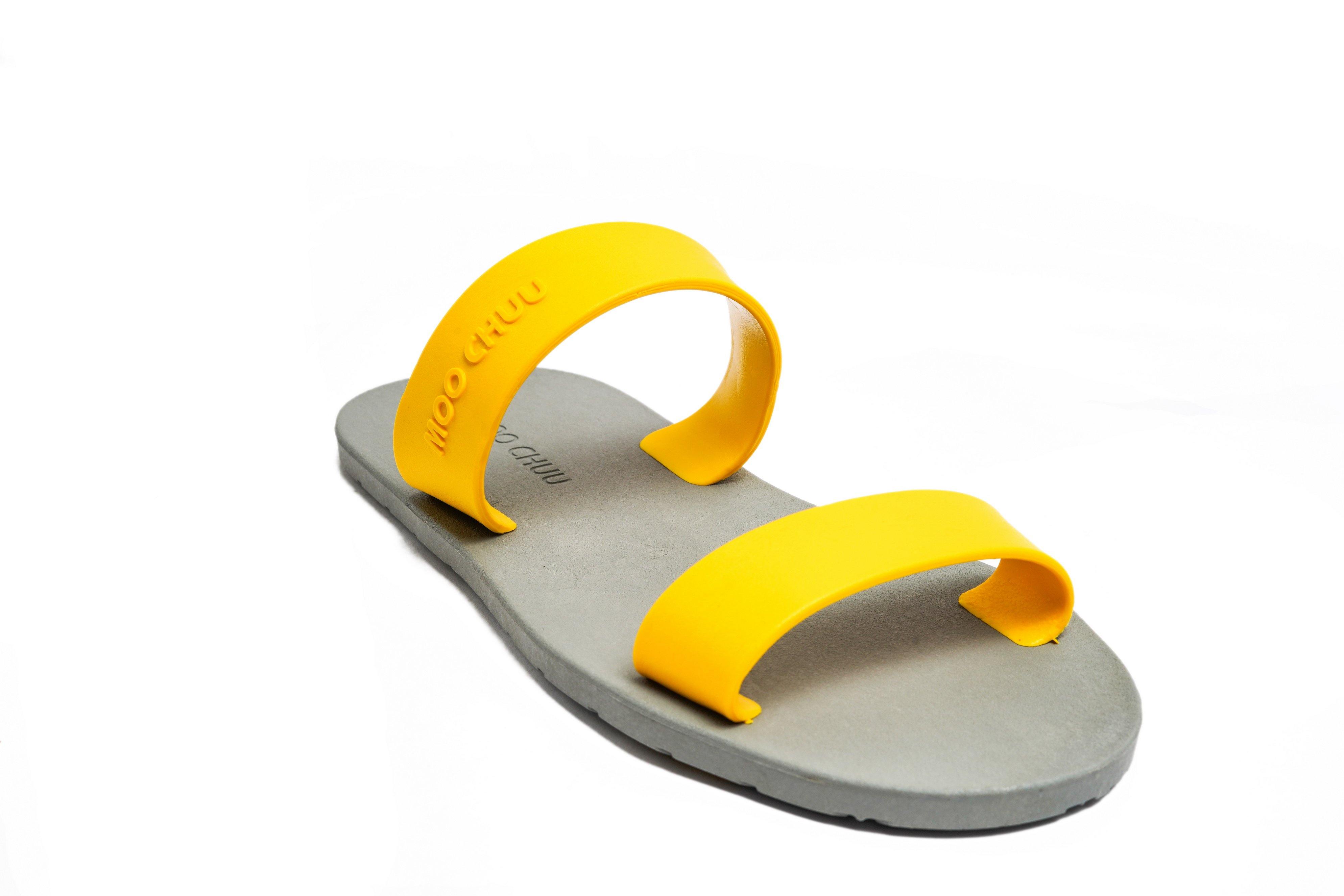 Twin Grey Sole Yellow Strap - Moo Chuu India