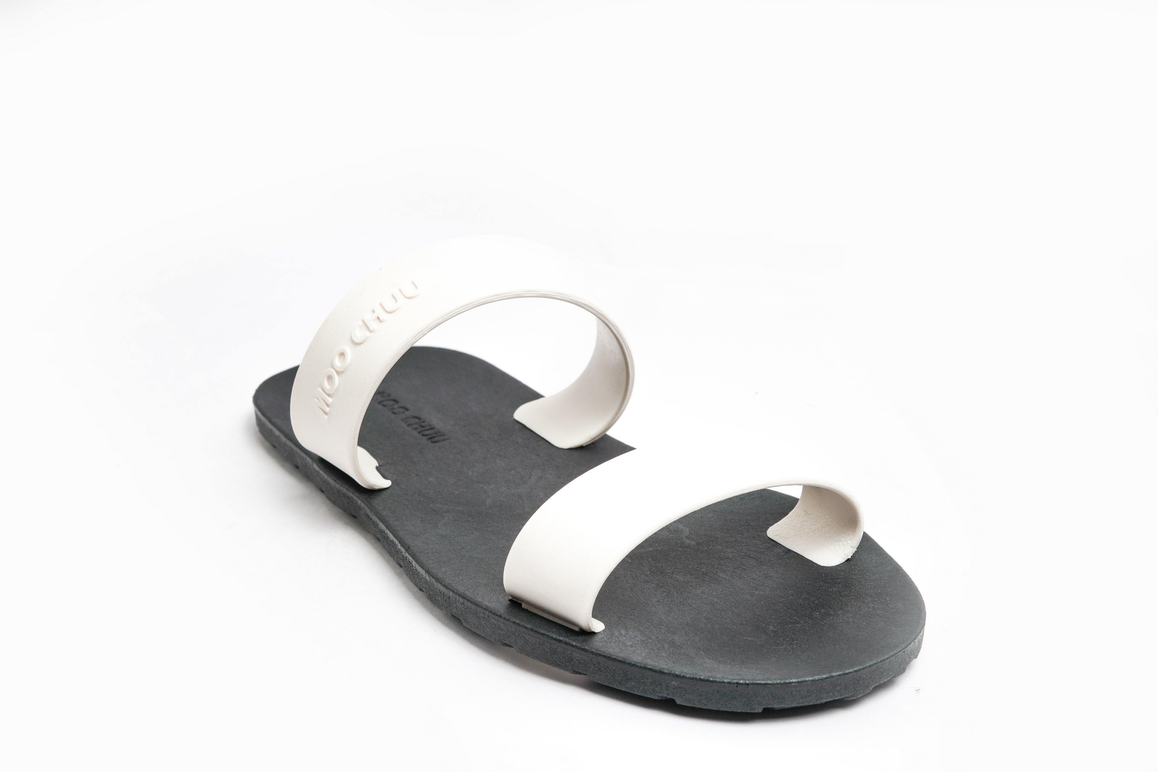 Black & White Toe Loop Sandal, Indian Style Slide