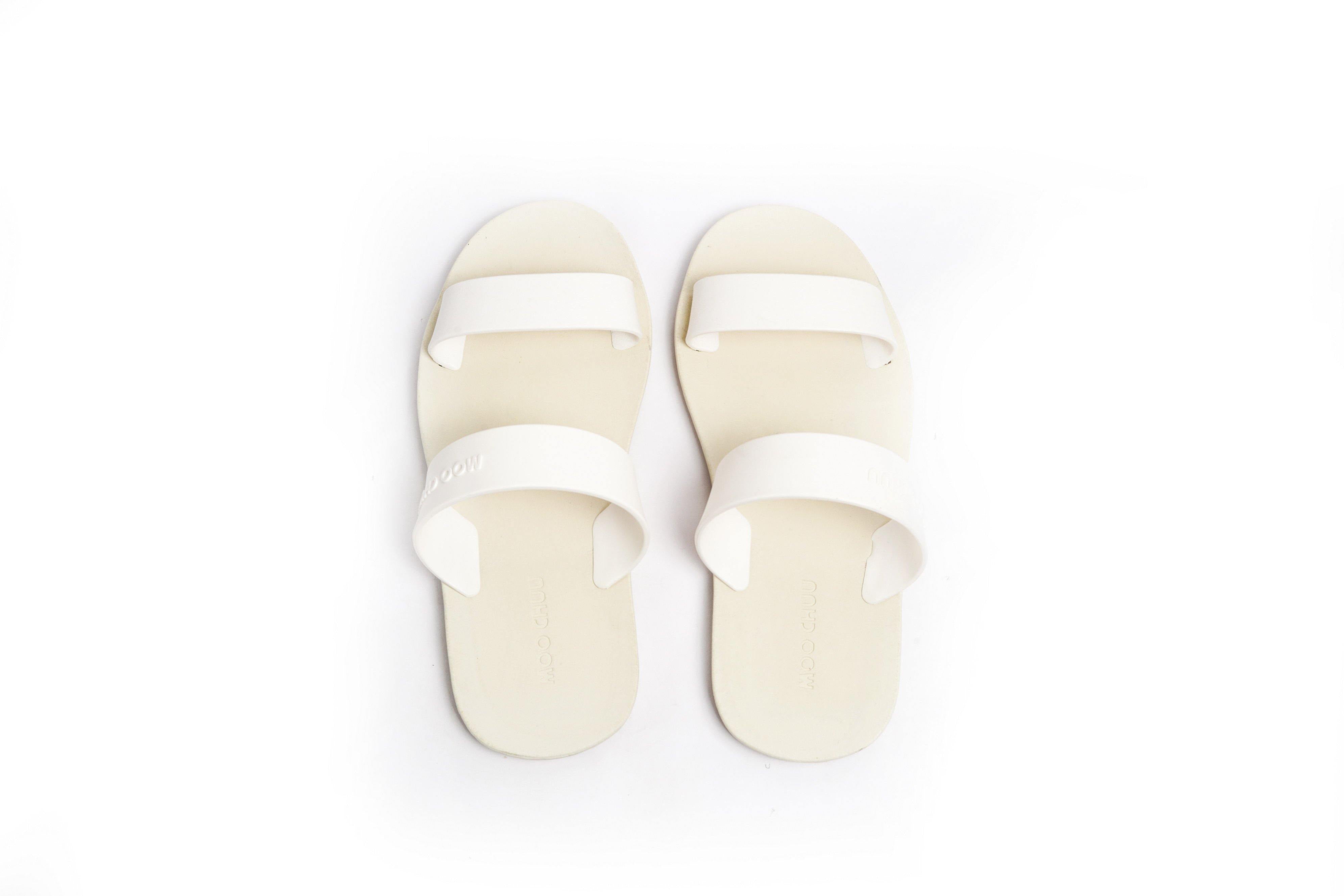 Twin White Sole White Strap - Moo Chuu India
