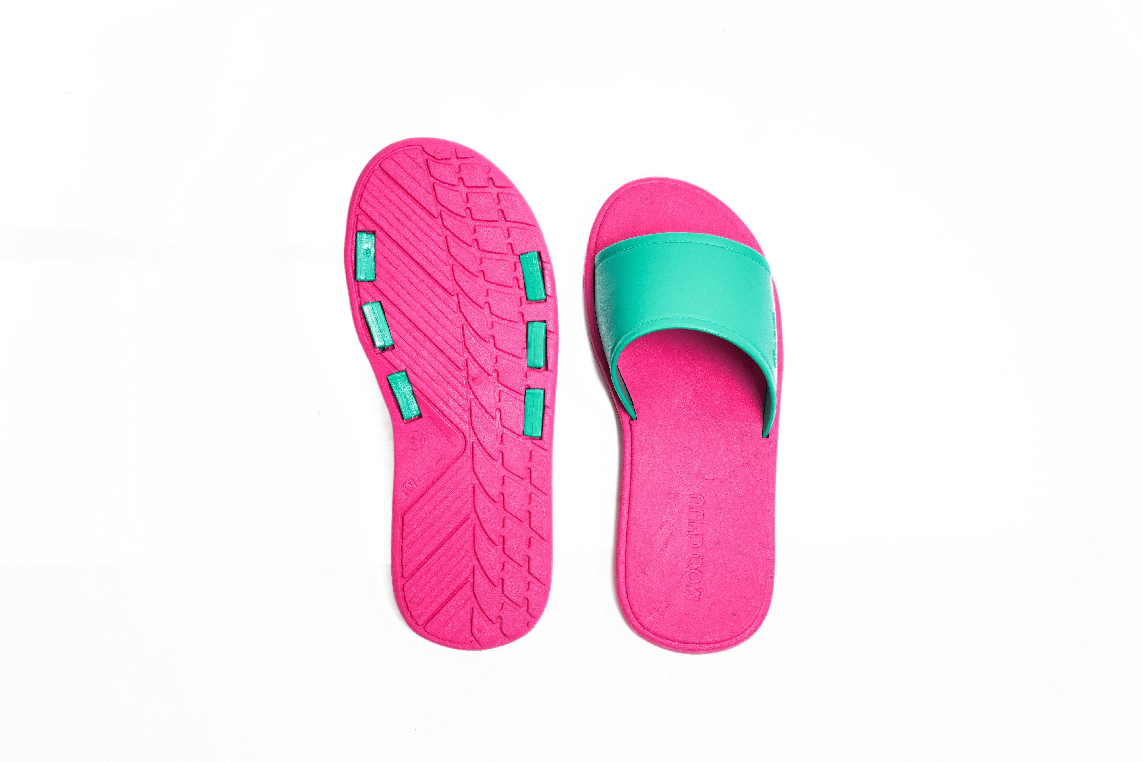 Fluffy Pink Sole Green Strap - Moo Chuu India
