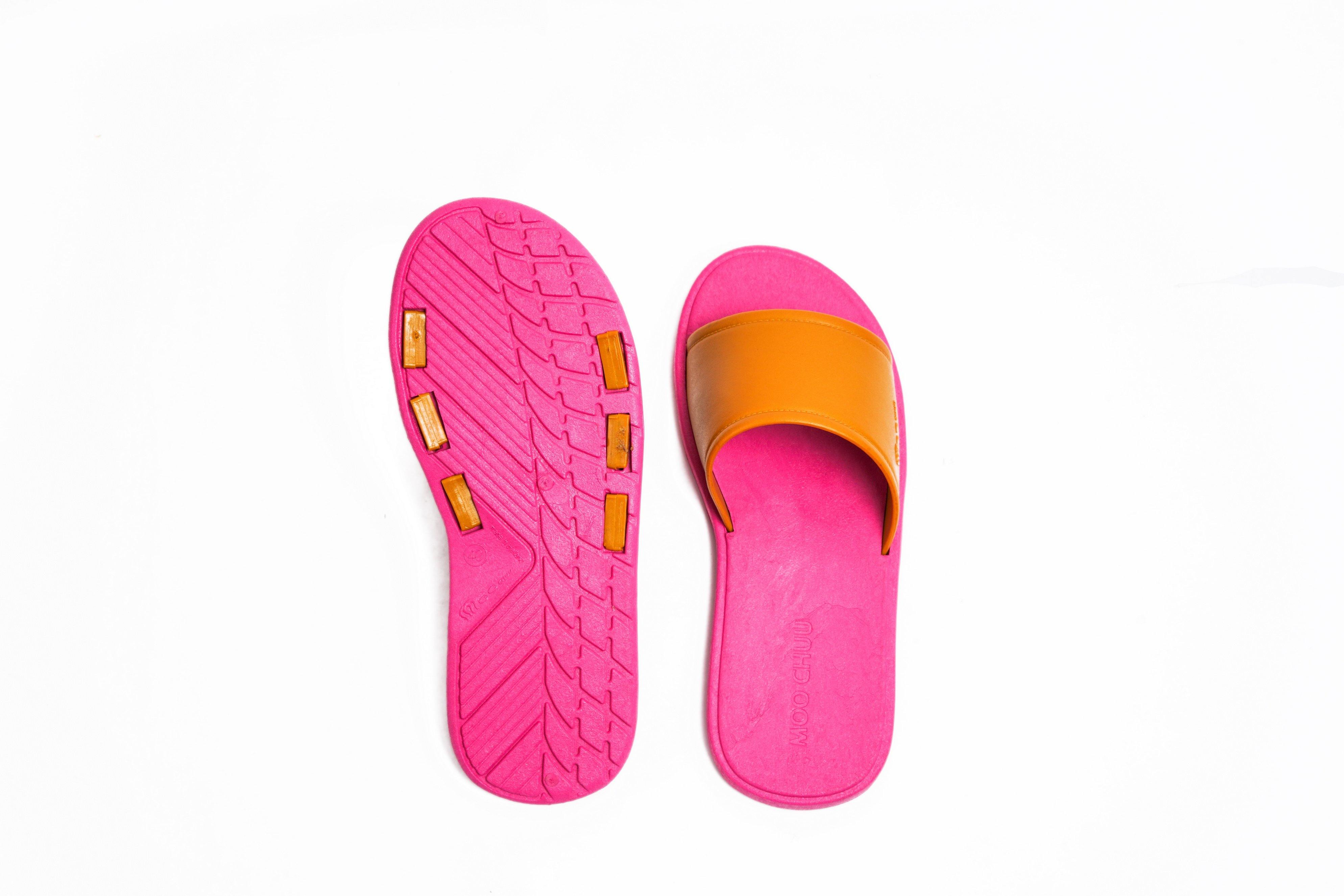 Fluffy Pink Sole Caramel Strap - Moo Chuu India