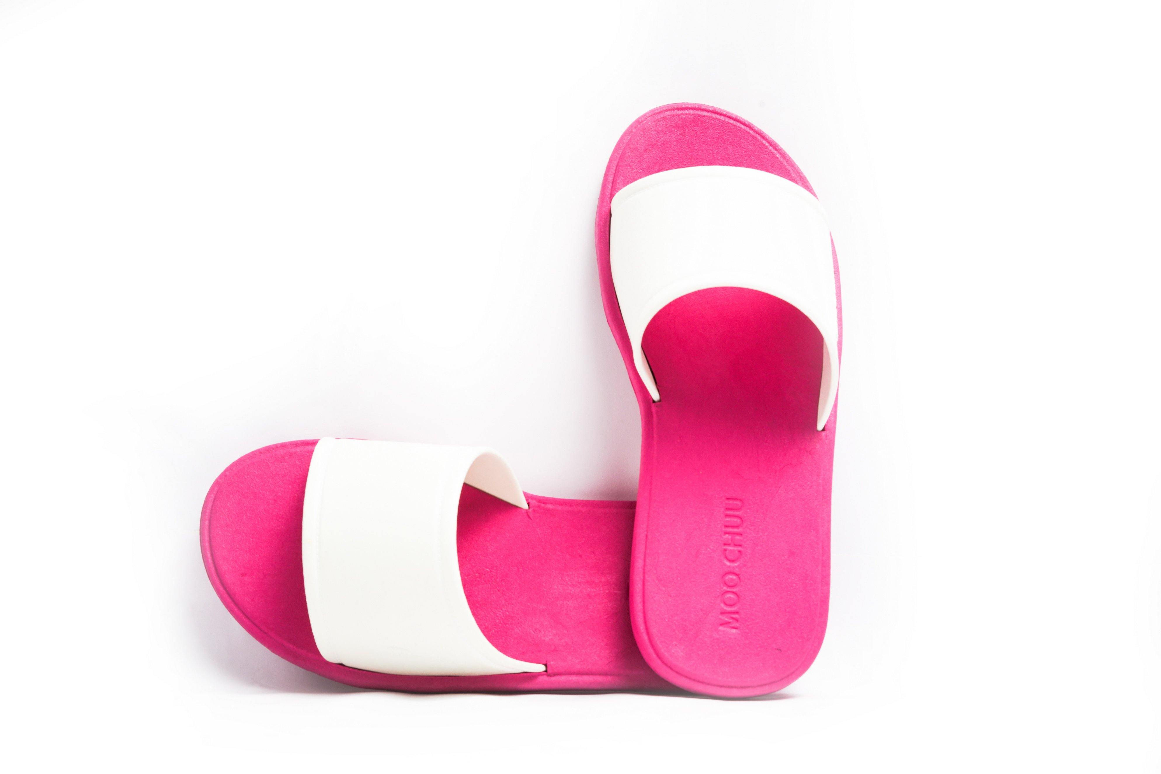 Fluffy Pink Sole White Strap - Moo Chuu India