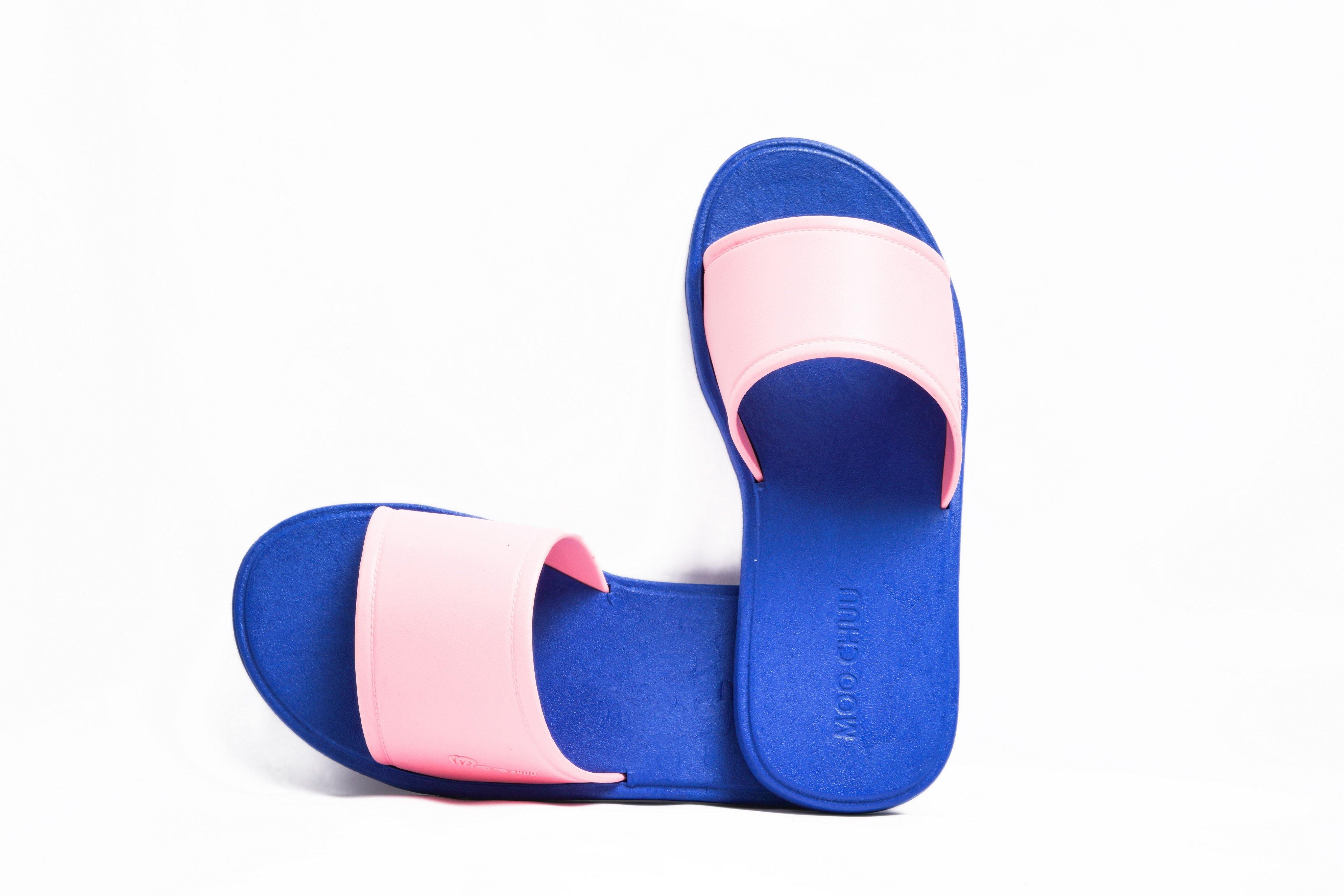 Fluffy Blue Sole Light Pink Strap - Moo Chuu India