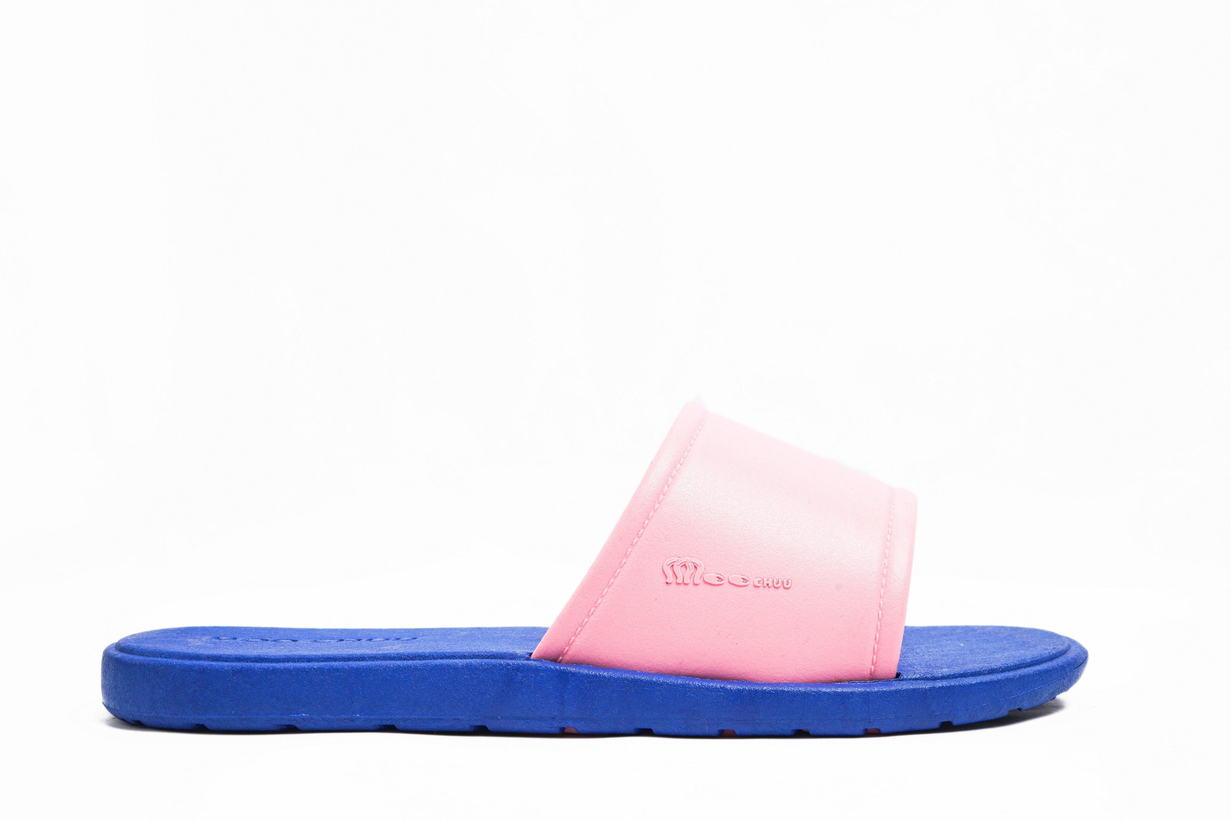 Fluffy Blue Sole Light Pink Strap - Moo Chuu India
