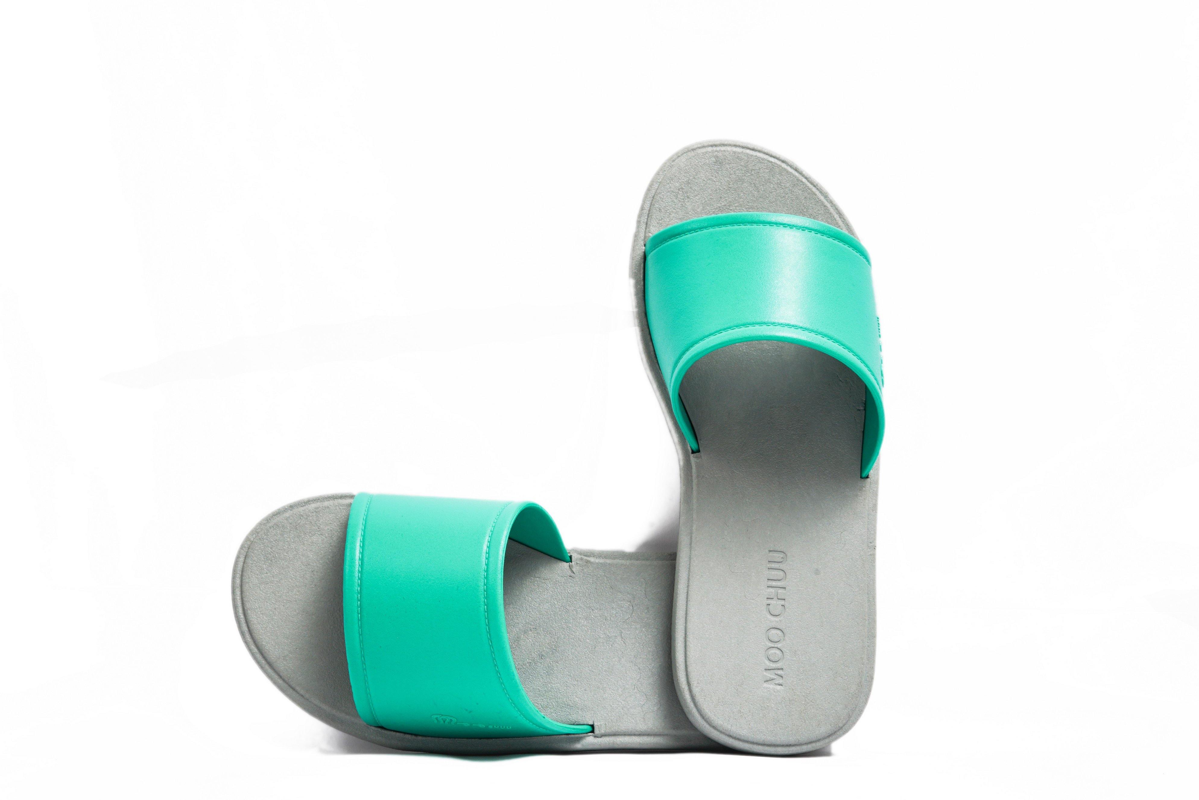 Fluffy Grey Sole Green Strap - Moo Chuu India