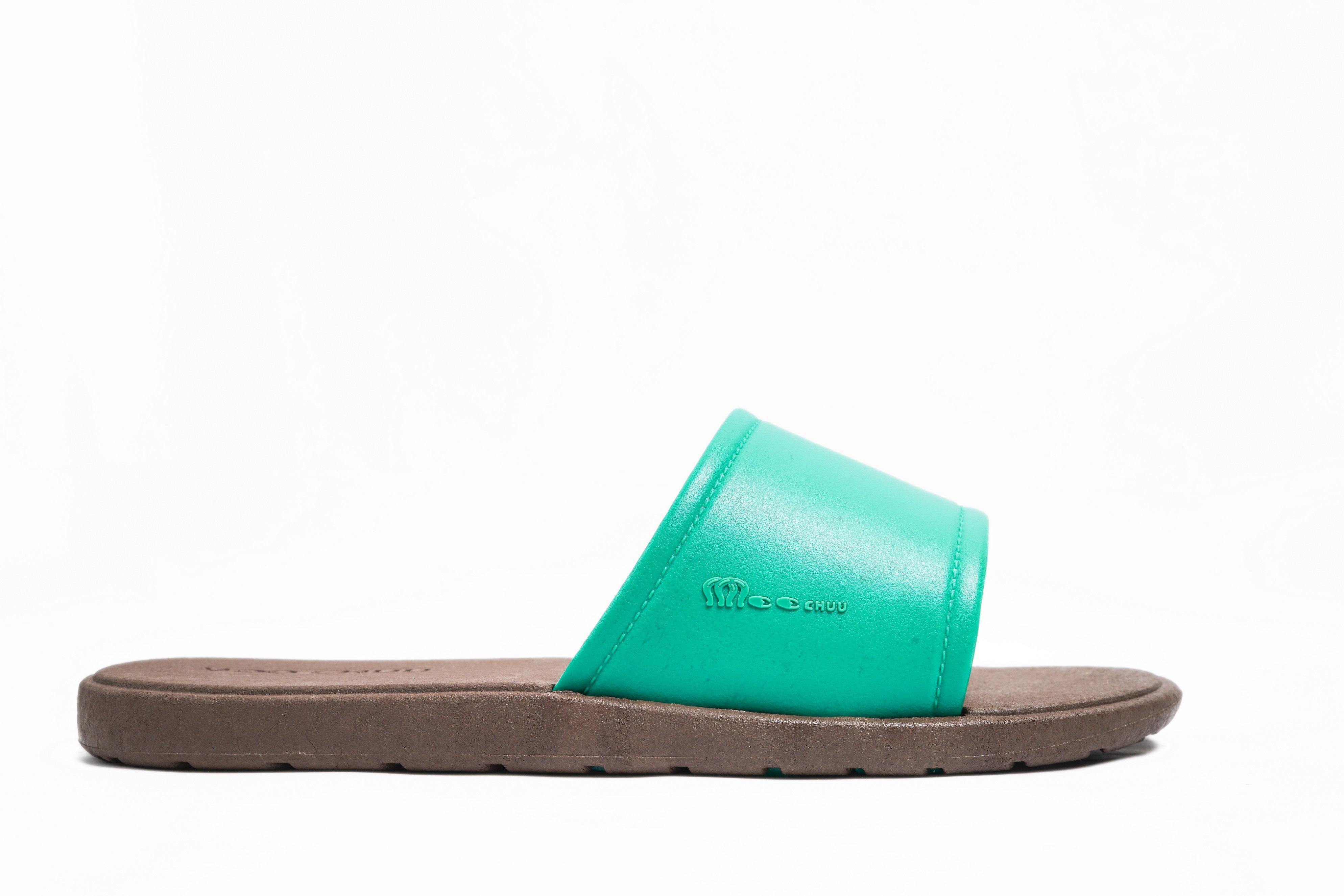 Fluffy Brown Sole Green Strap - Moo Chuu India
