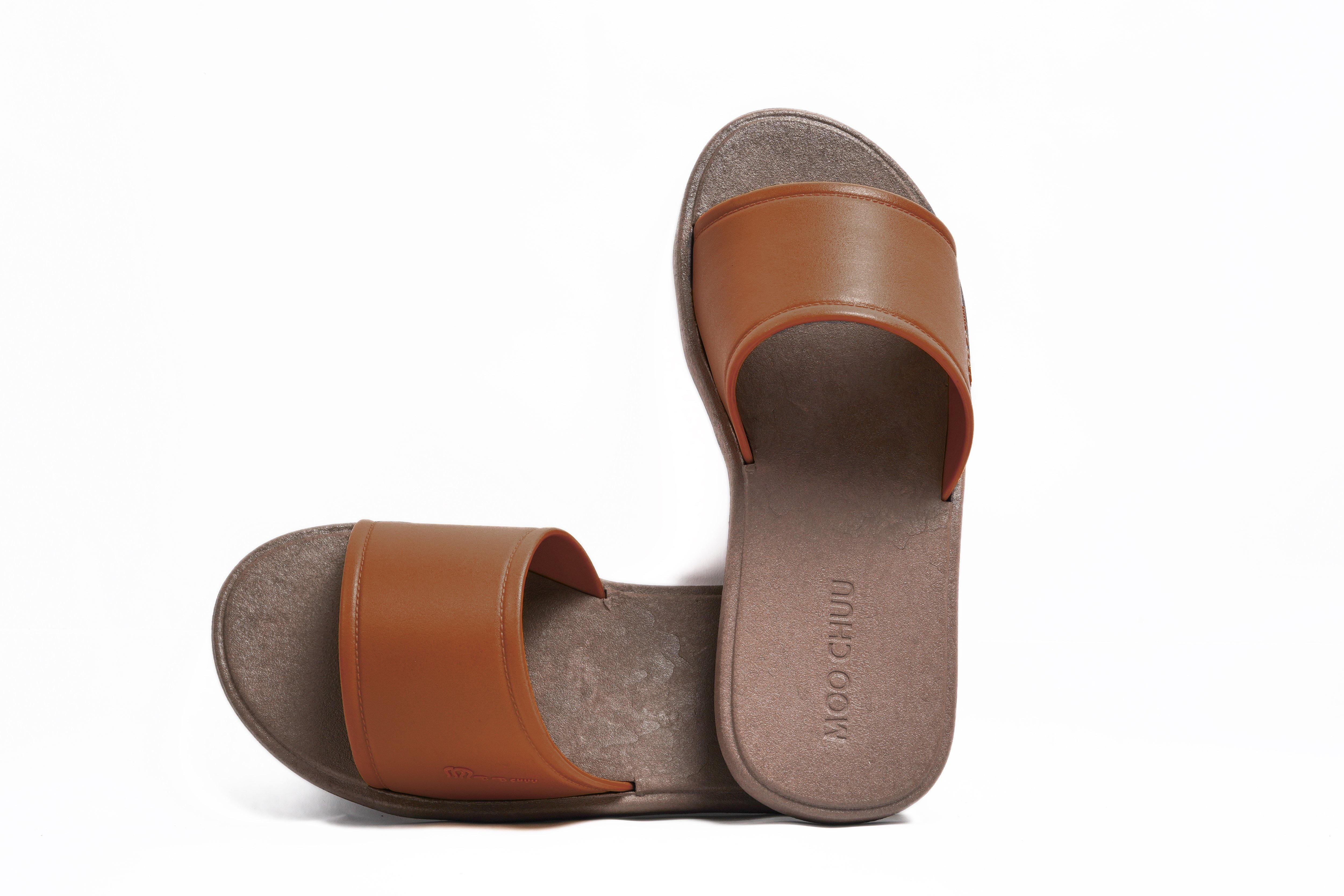 Fluffy Brown Sole Brown Strap - Moo Chuu India