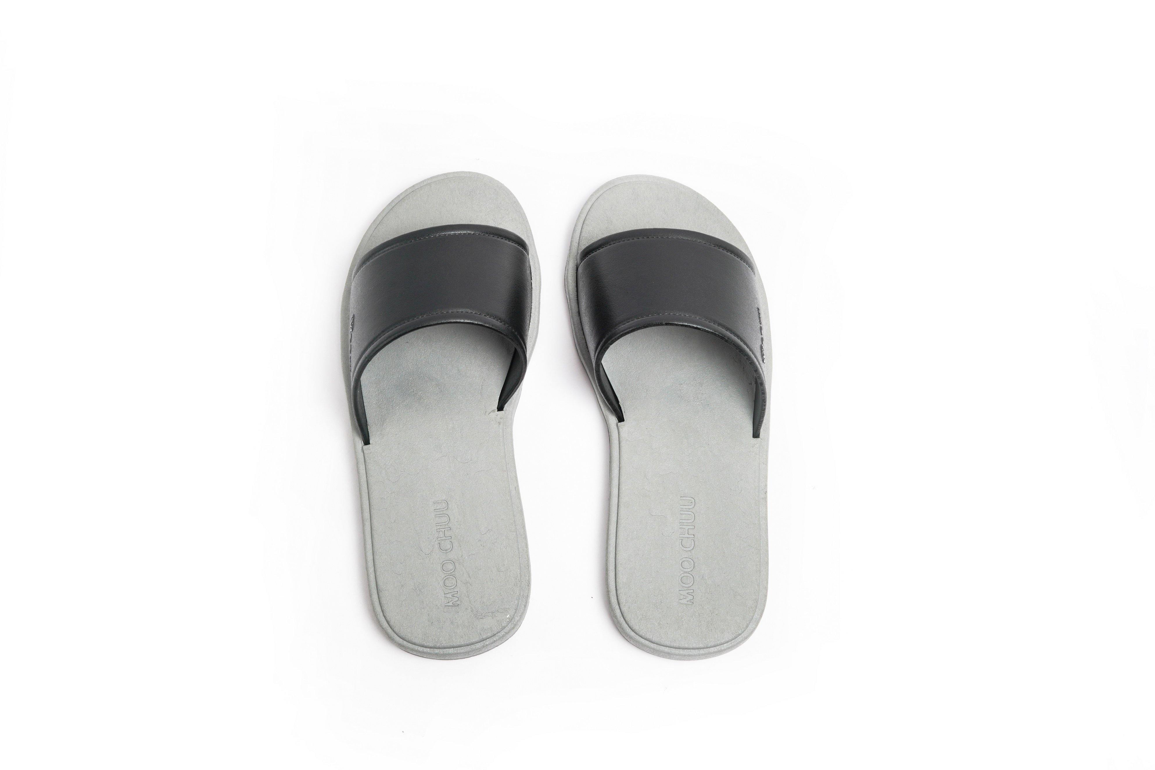 Fluffy Grey Sole Black Strap - Moo Chuu India