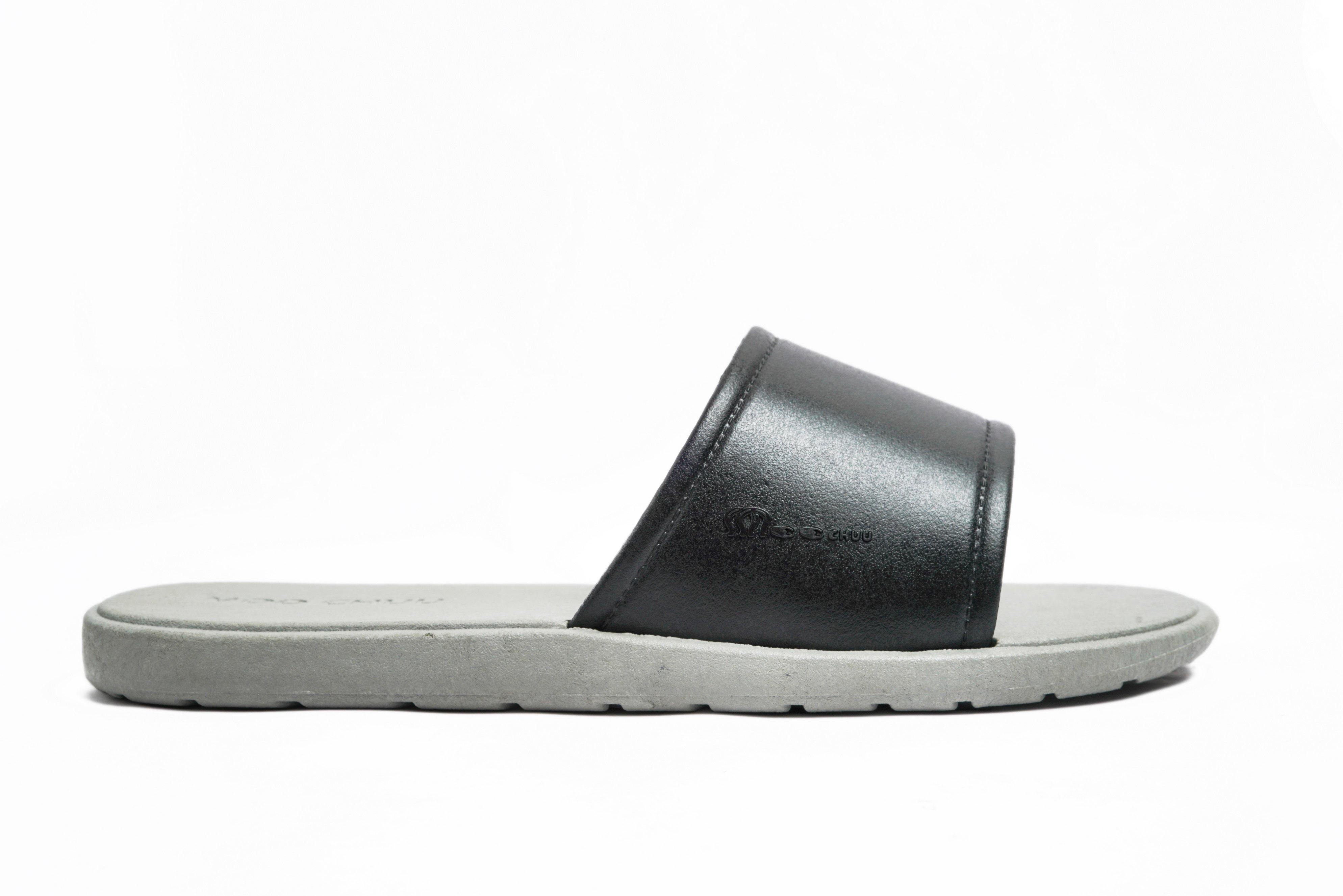 Fluffy Grey Sole Black Strap - Moo Chuu India