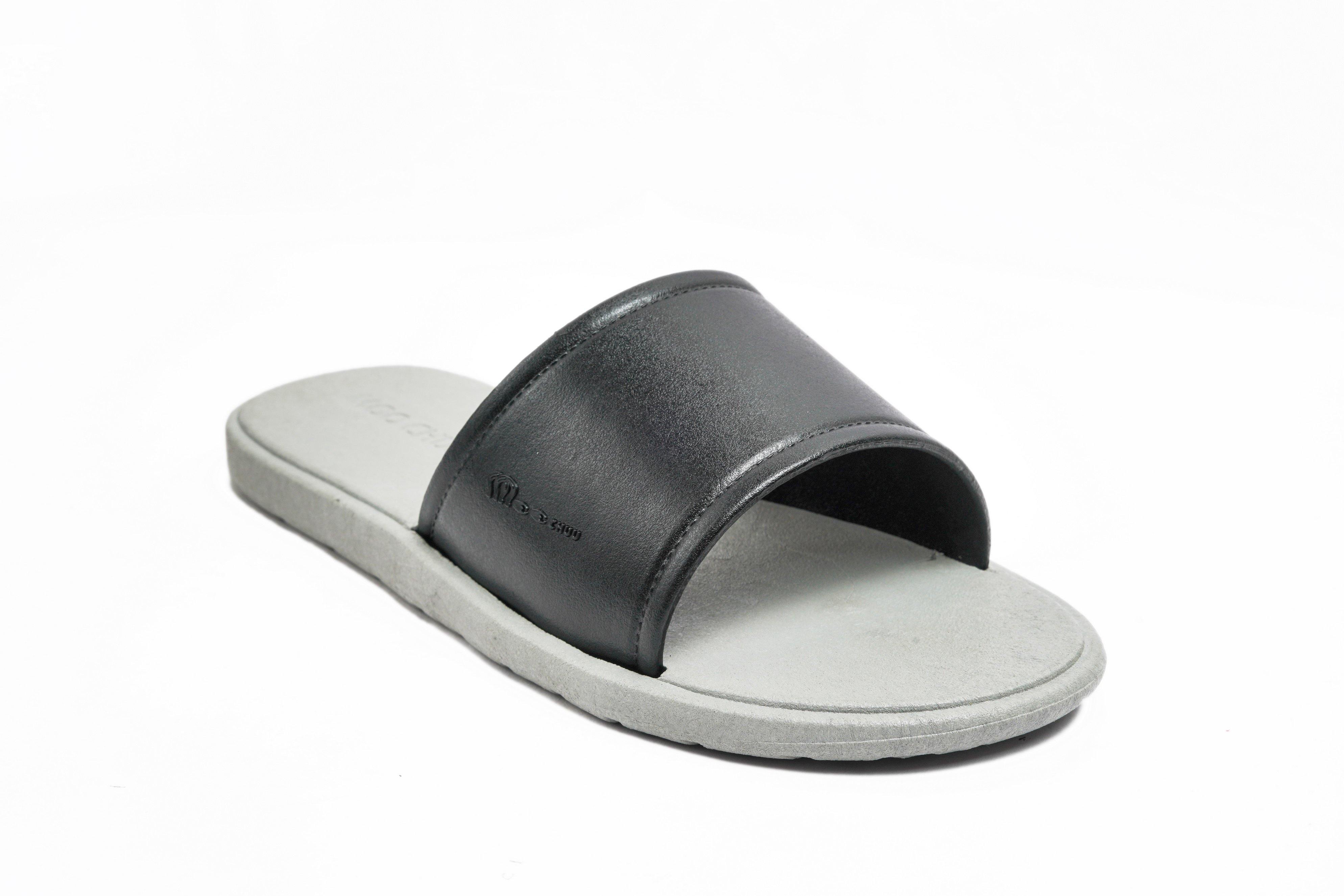 Fluffy Grey Sole Black Strap - Moo Chuu India