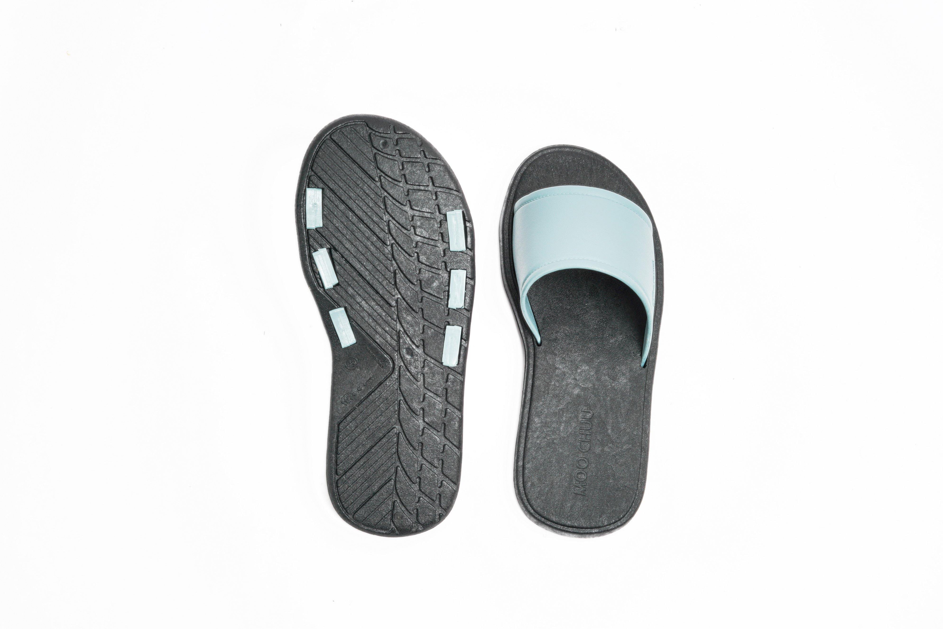 Fluffy Black Sole Grey Strap - Moo Chuu India