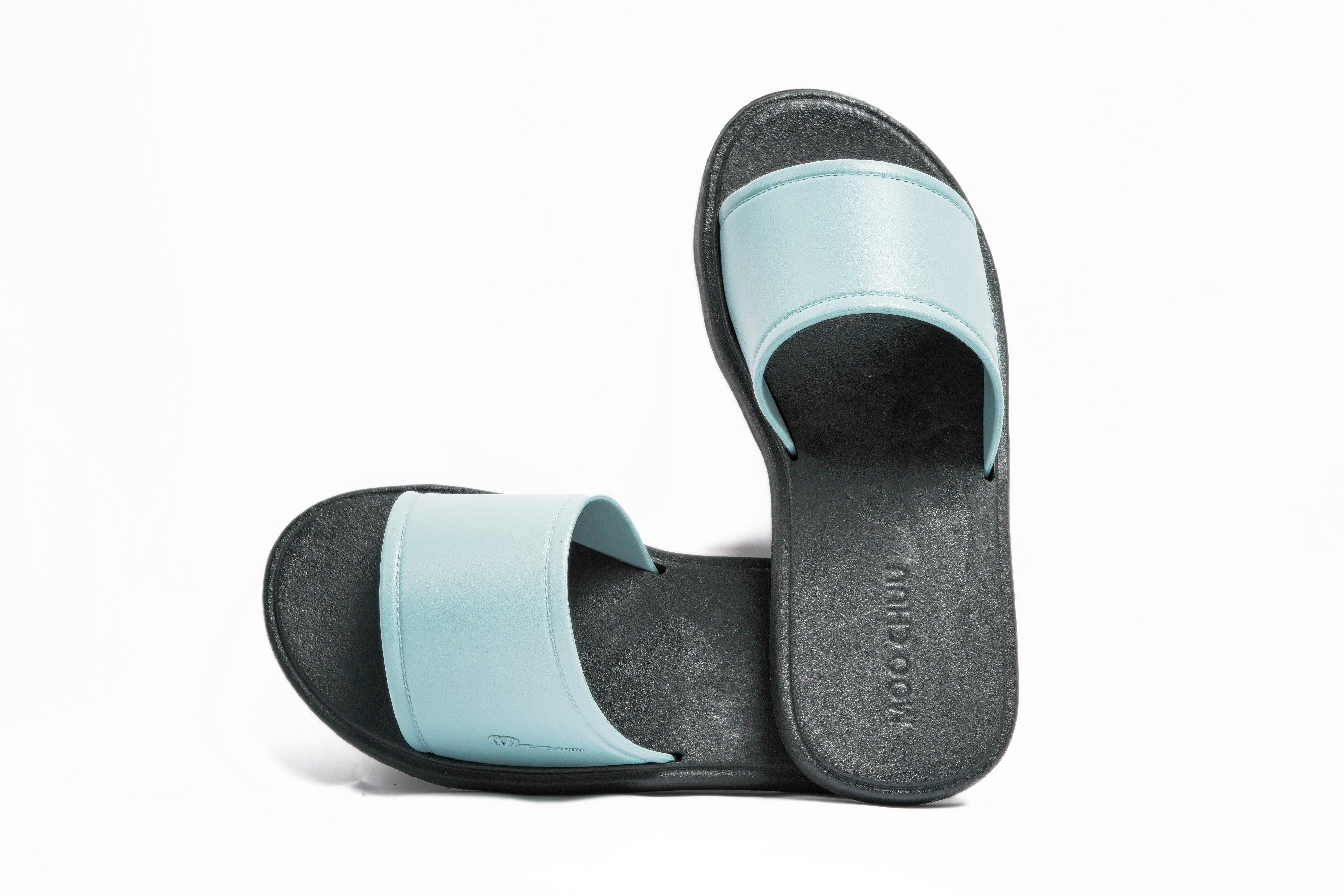 Fluffy Black Sole Grey Strap - Moo Chuu India