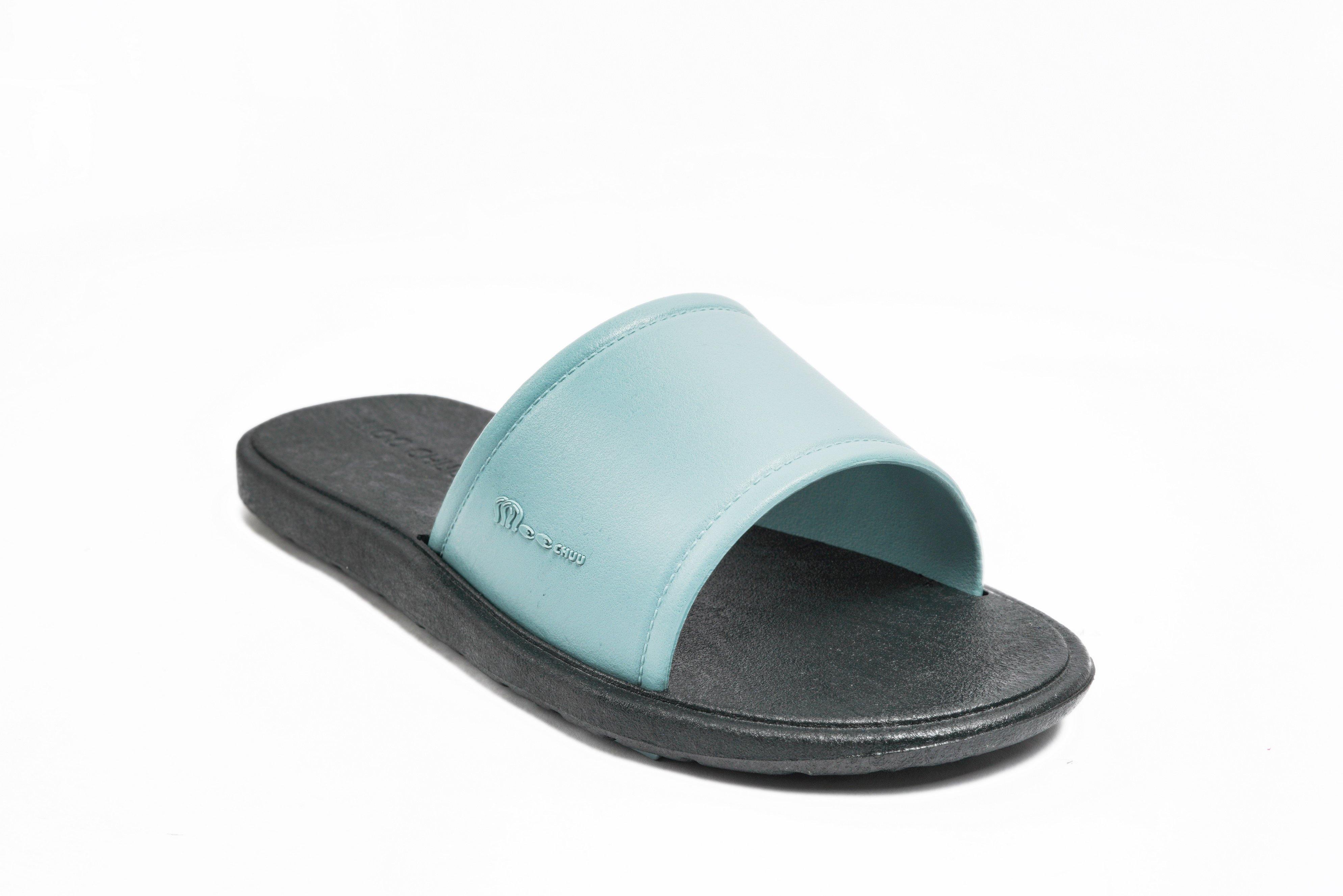 Fluffy Black Sole Grey Strap - Moo Chuu India