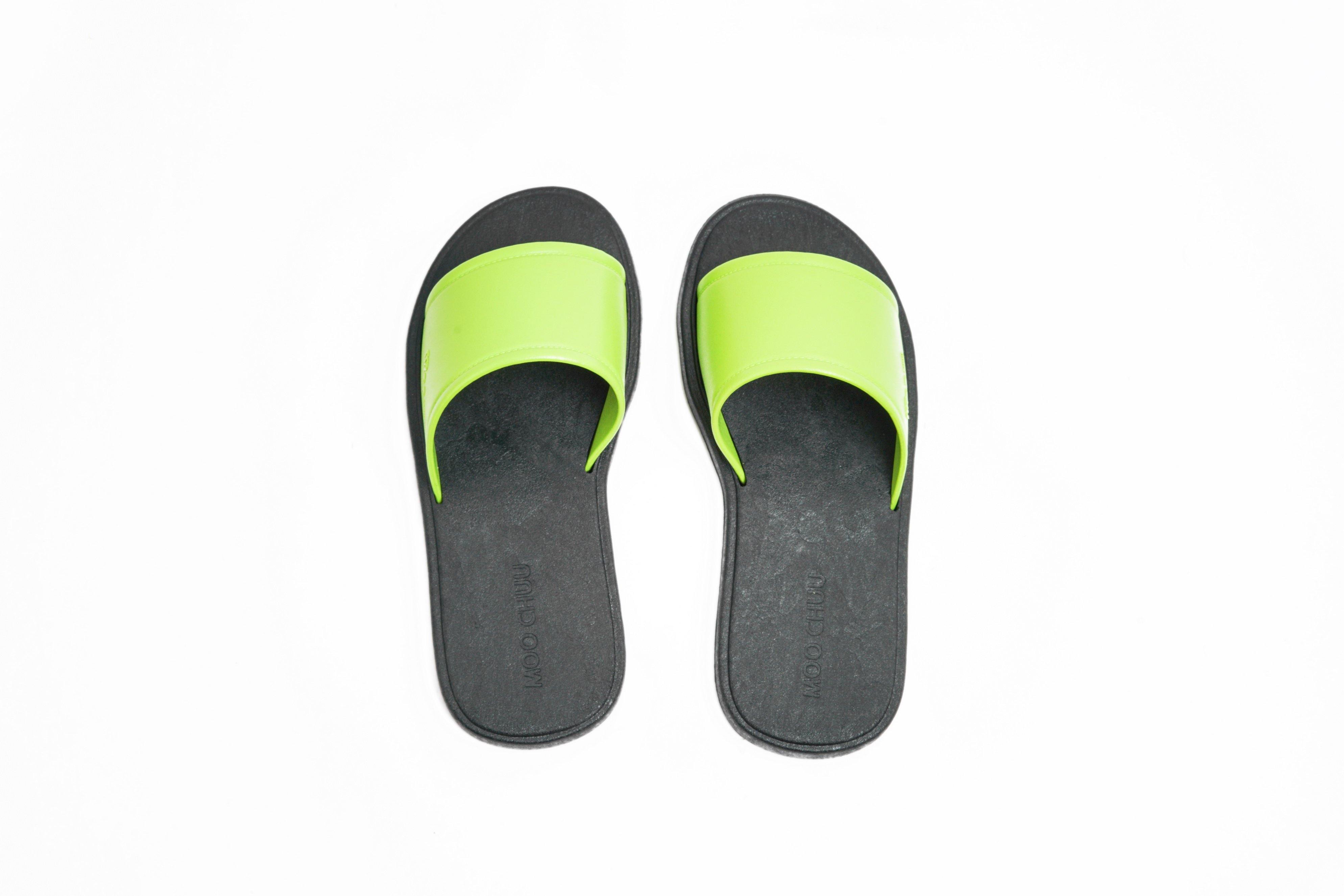 Fluffy Black Sole Lime Strap - Moo Chuu India