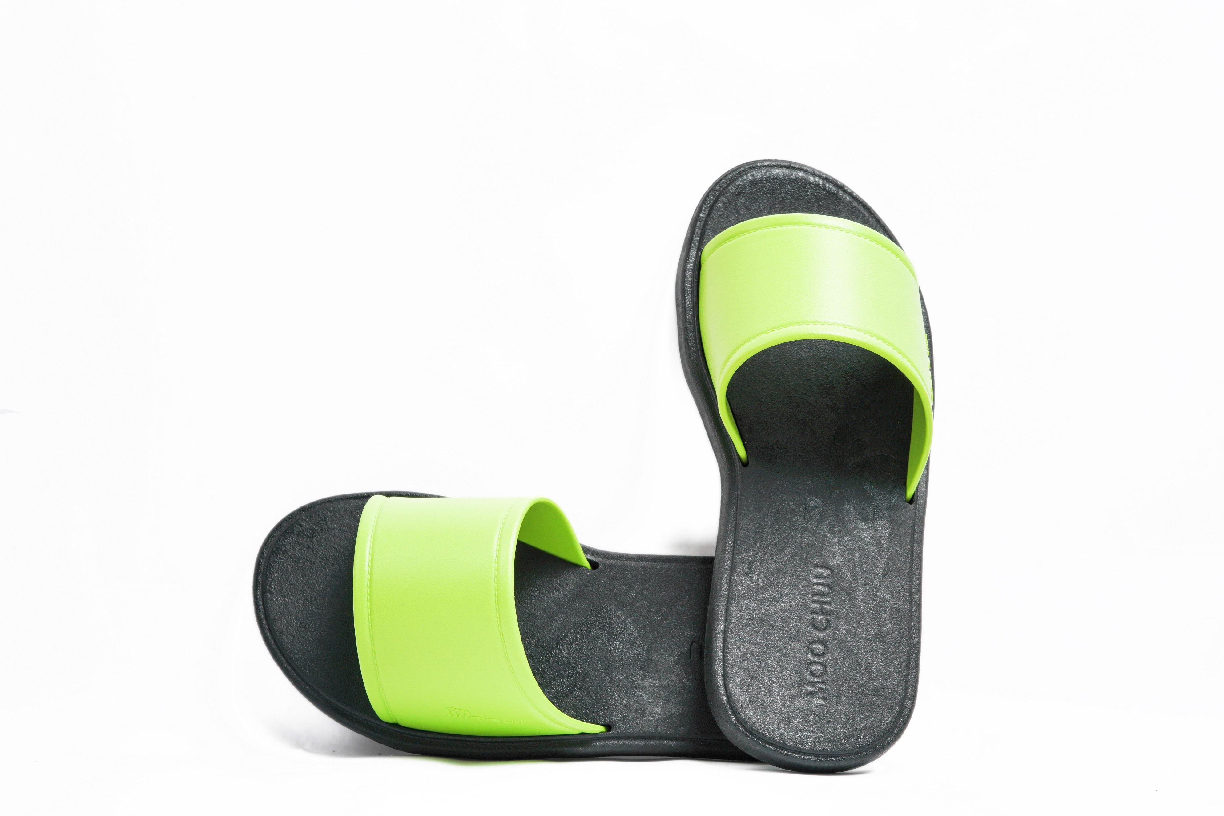 Fluffy Black Sole Lime Strap - Moo Chuu India