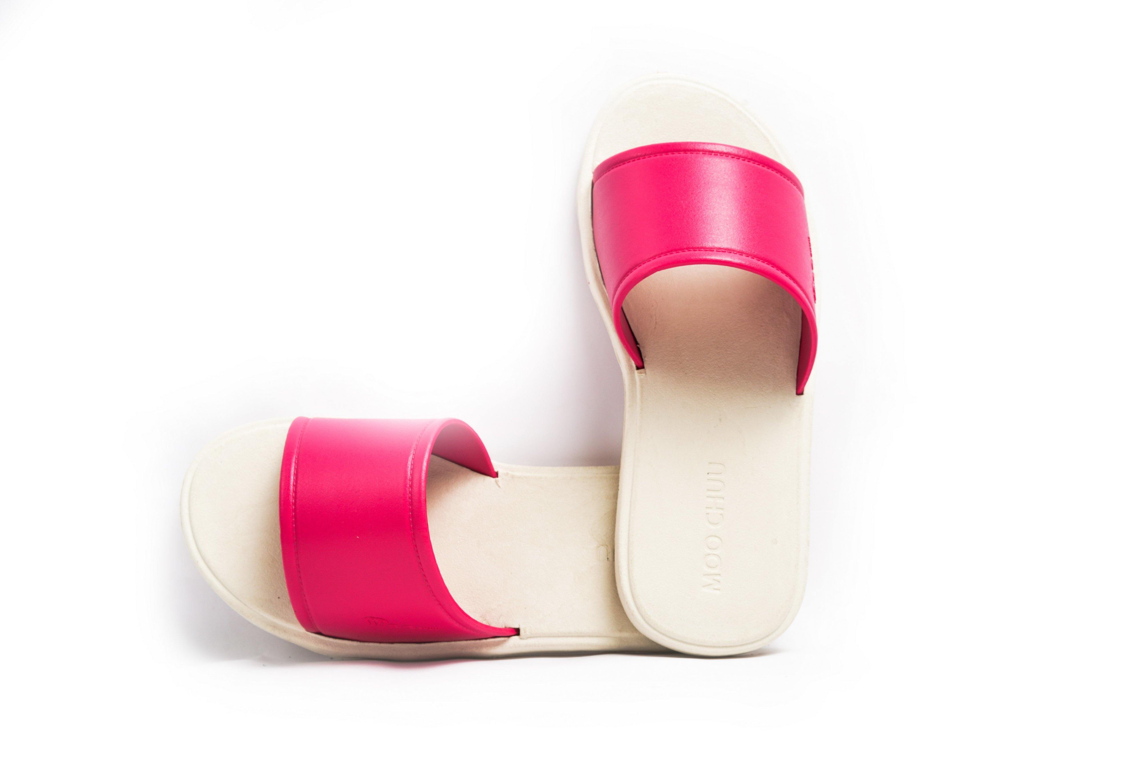 Fluffy White Sole Pink Strap - Moo Chuu India