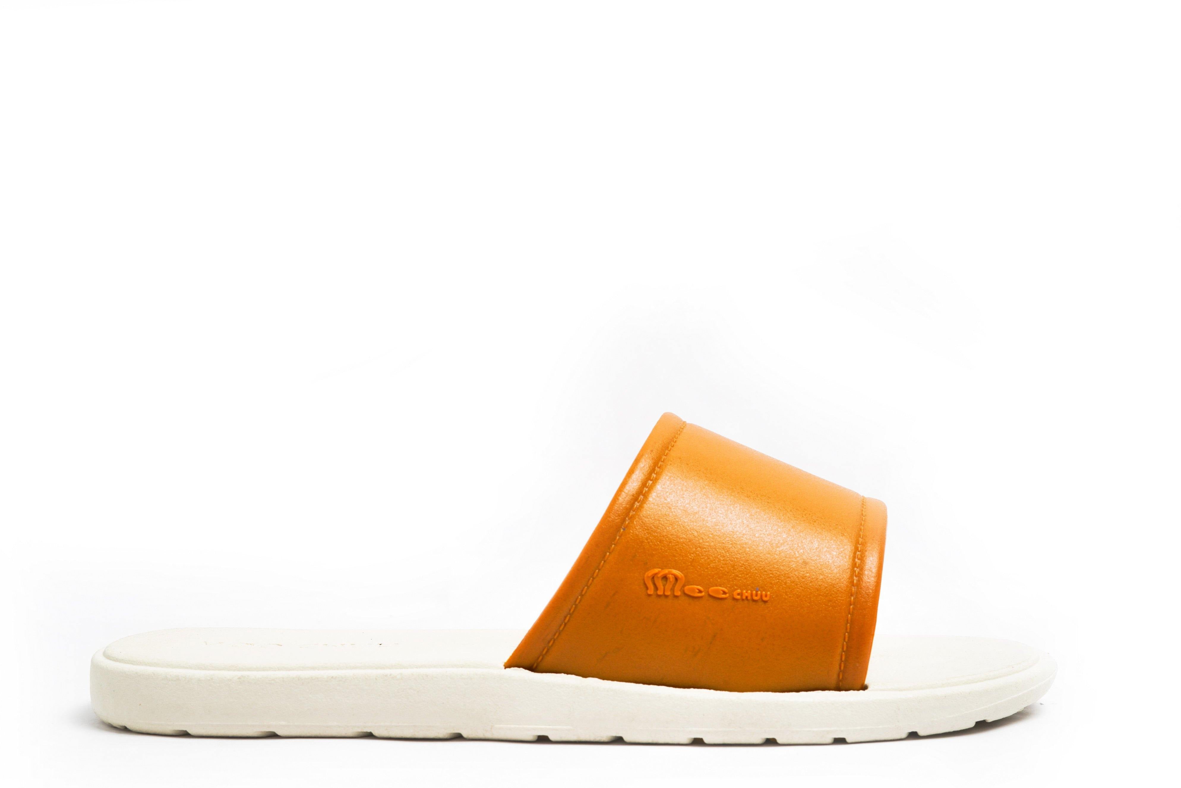 Fluffy White Sole Caramel Strap - Moo Chuu India