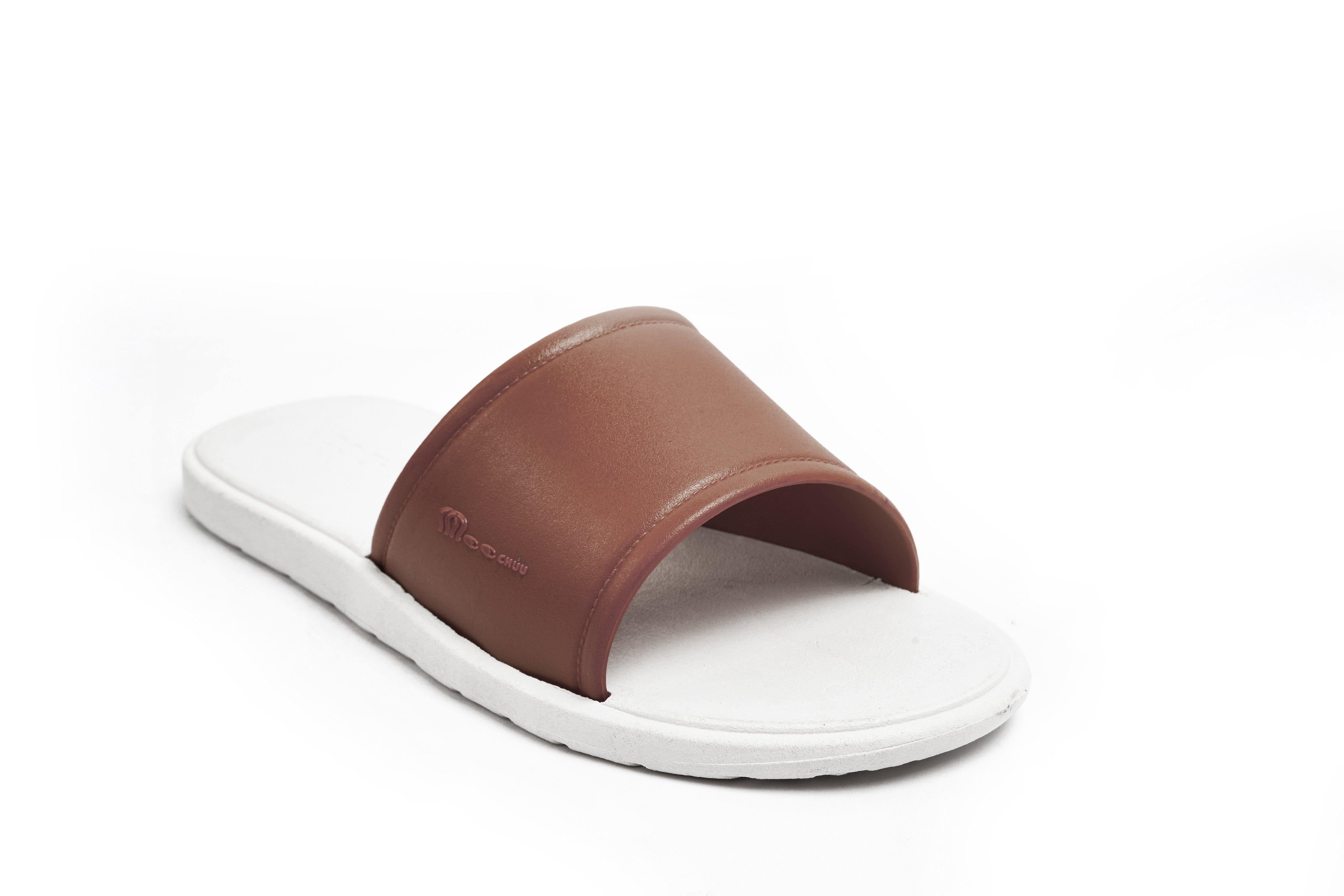Fluffy White Sole Brown Strap - Moo Chuu India