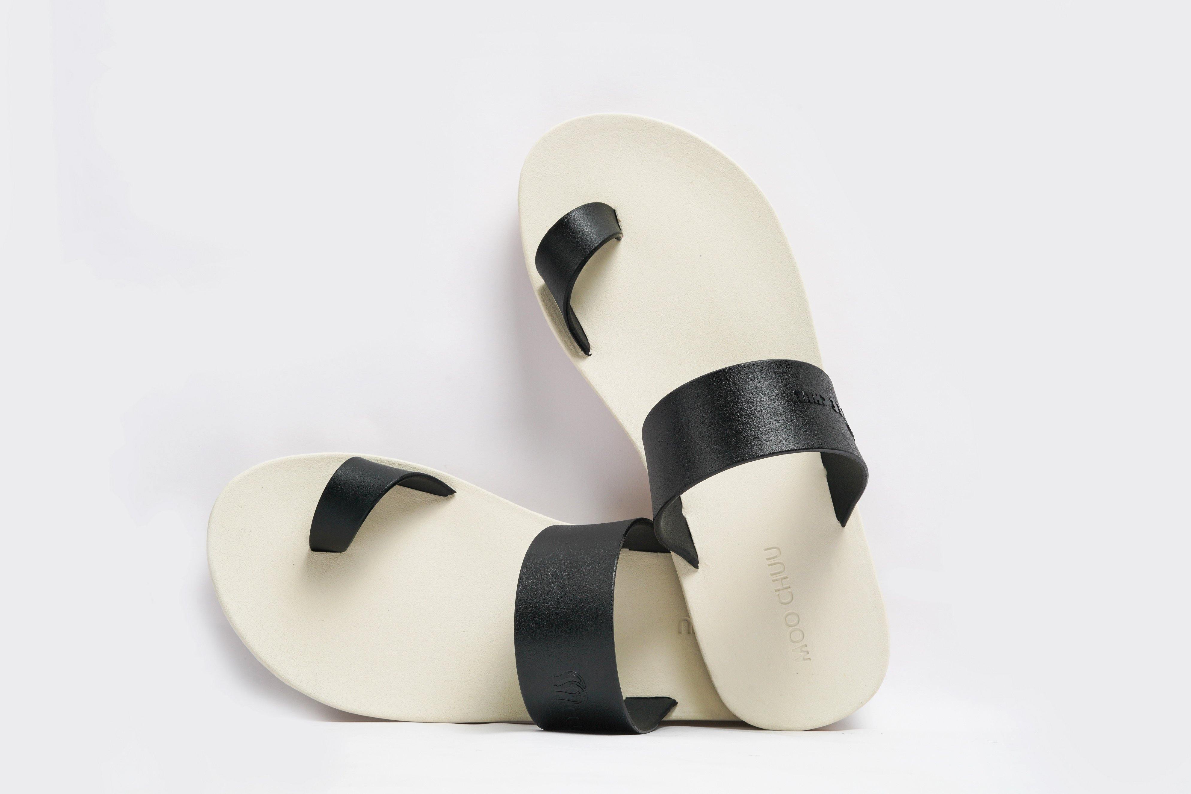 Pop Thumb White Sole Black Strap - Moo Chuu India