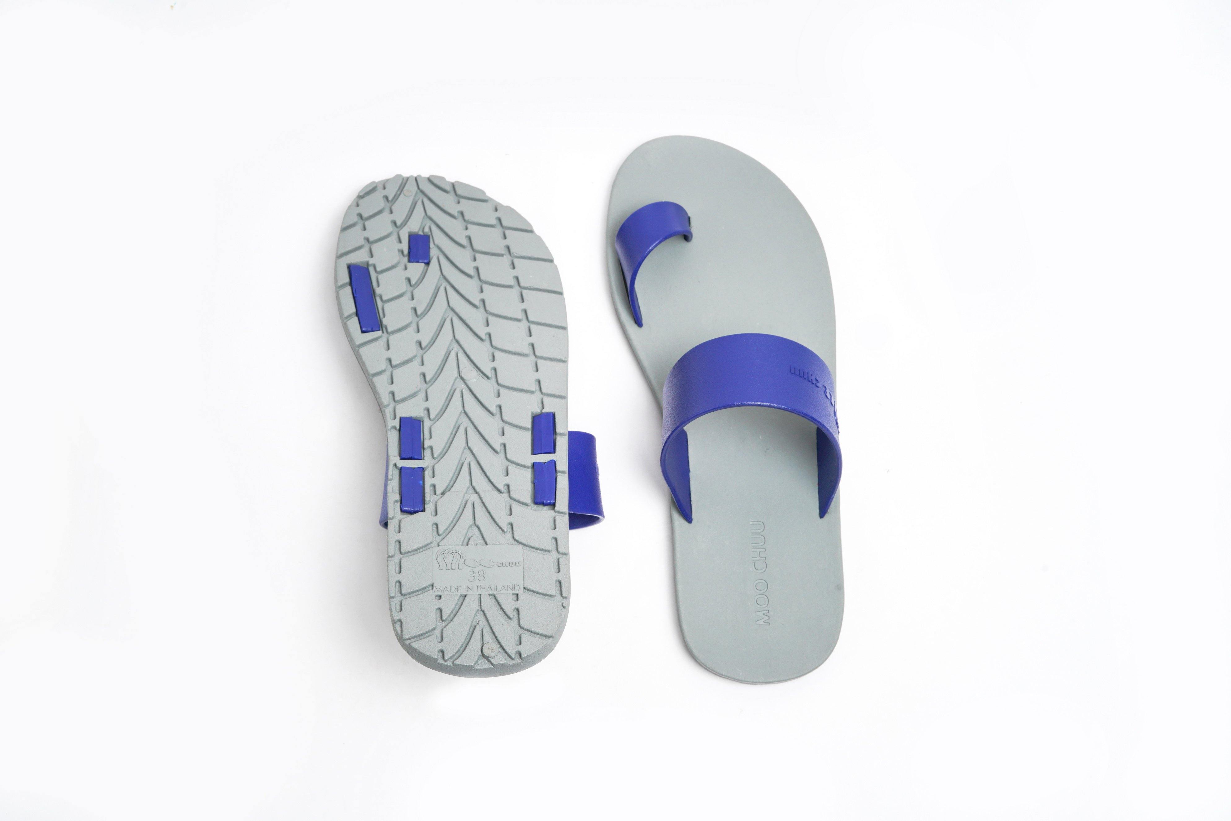 Pop Thumb Grey Sole Blue Strap - Moo Chuu India
