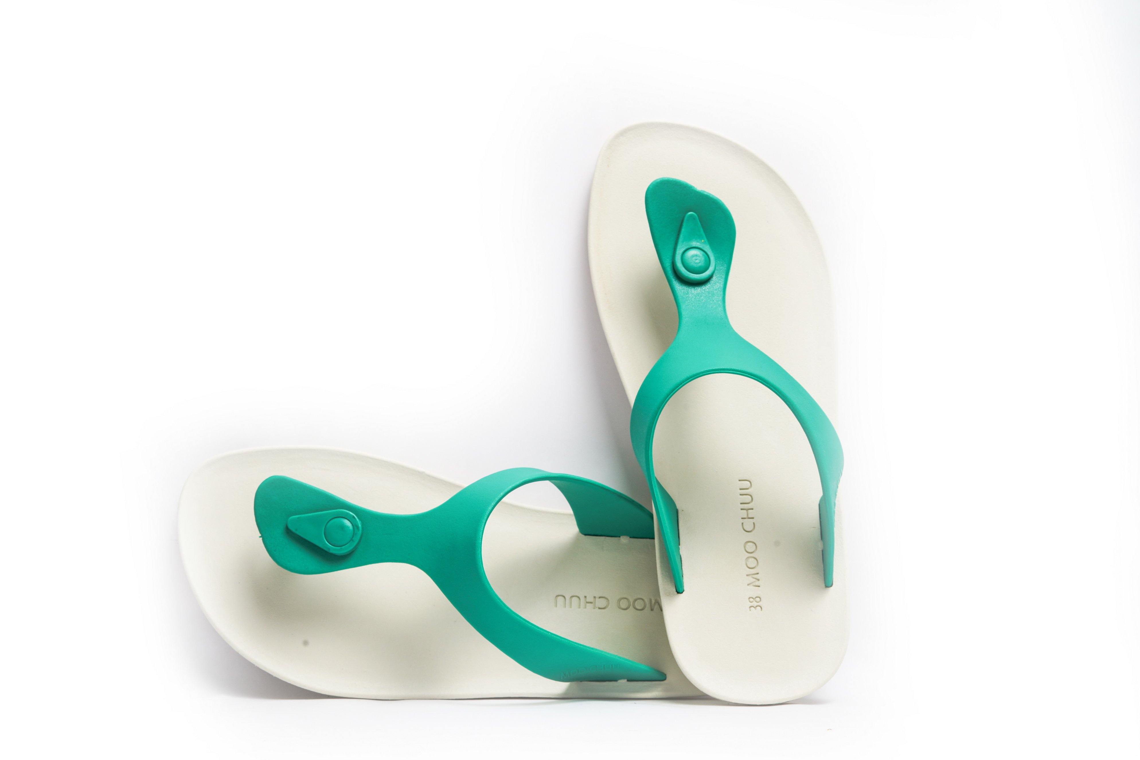 Candy White Sole Green Strap - Moo Chuu India