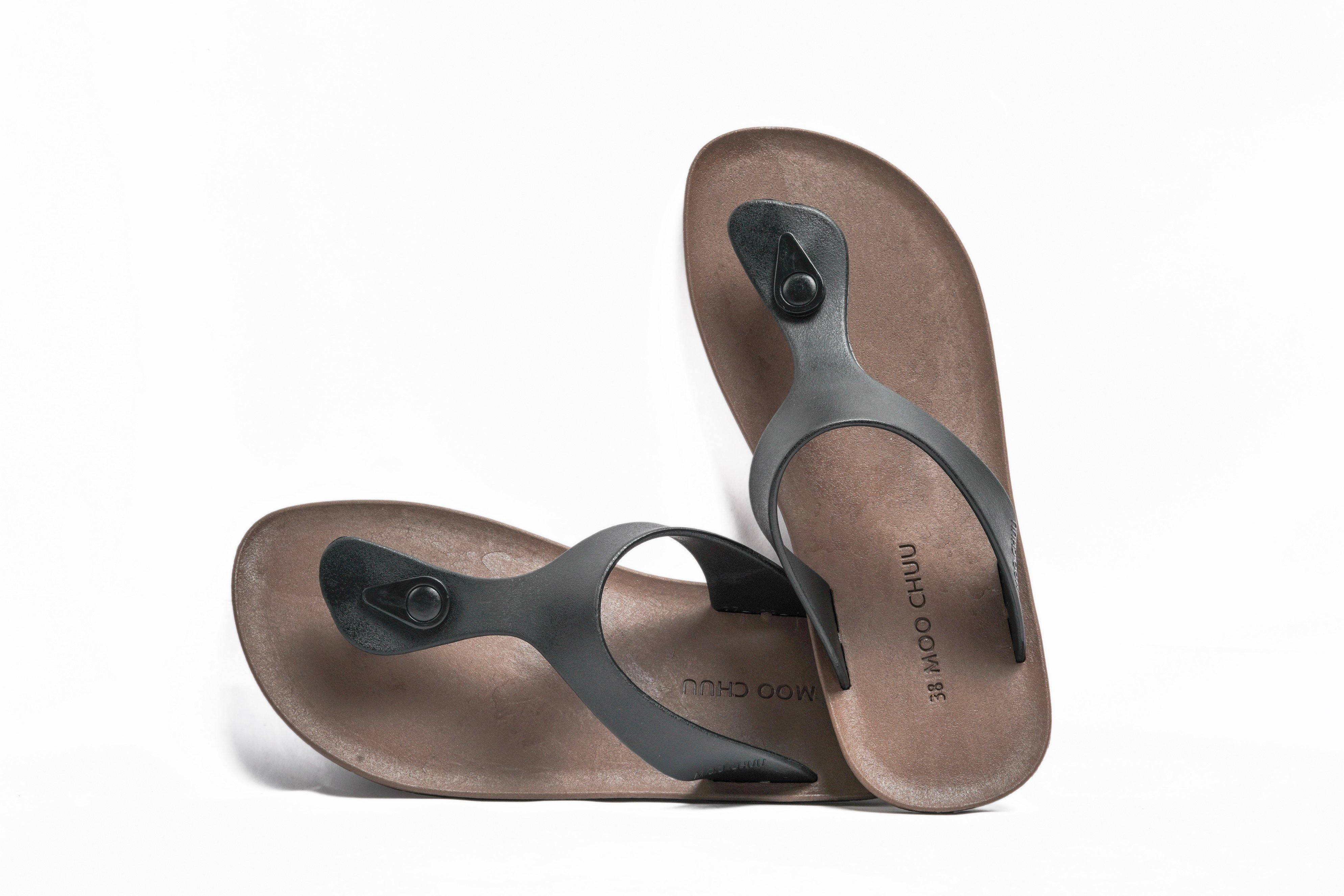 Candy Brown Sole Black Strap - Moo Chuu India