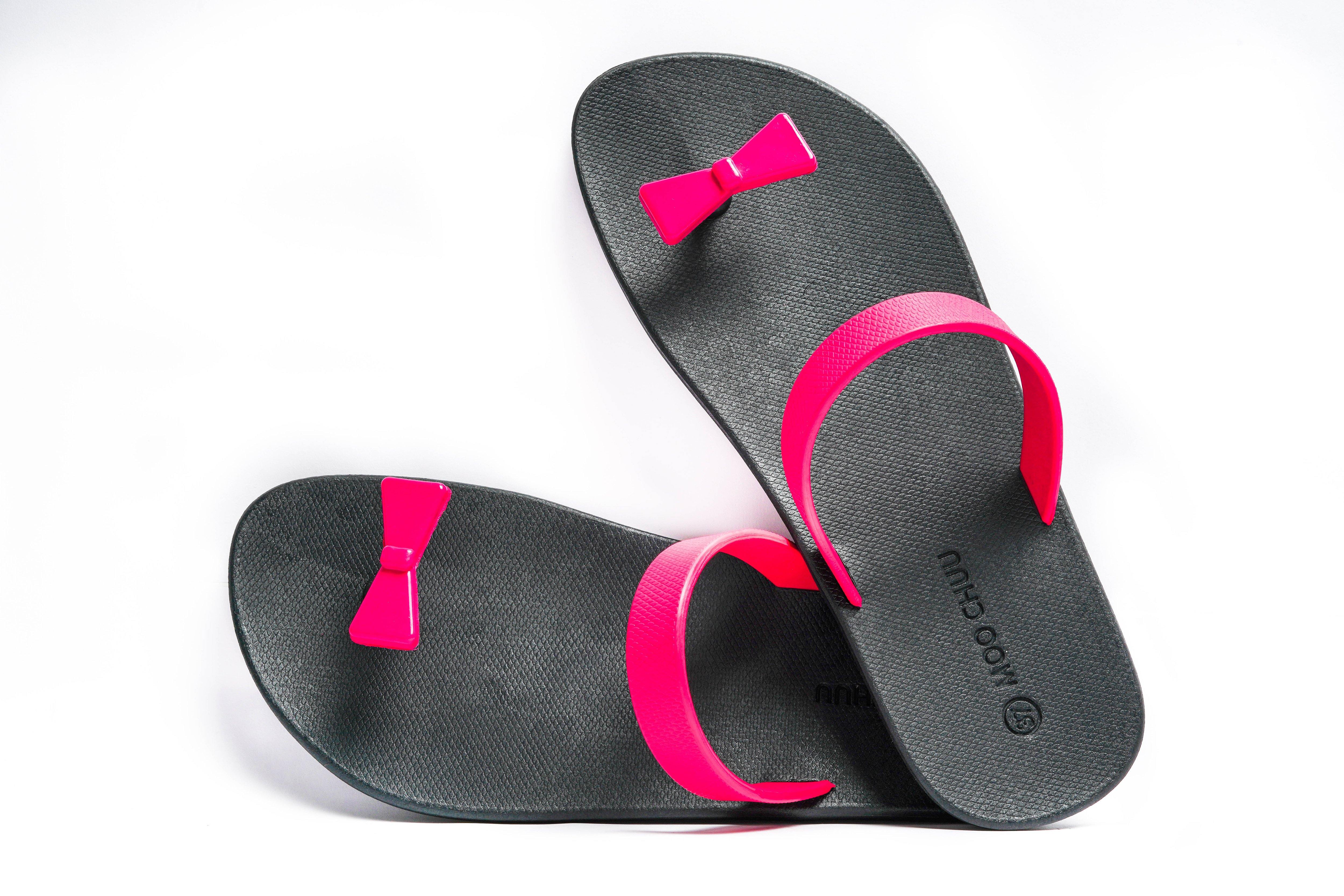 Sweety Bow Black Sole Pink Strap - Moo Chuu India