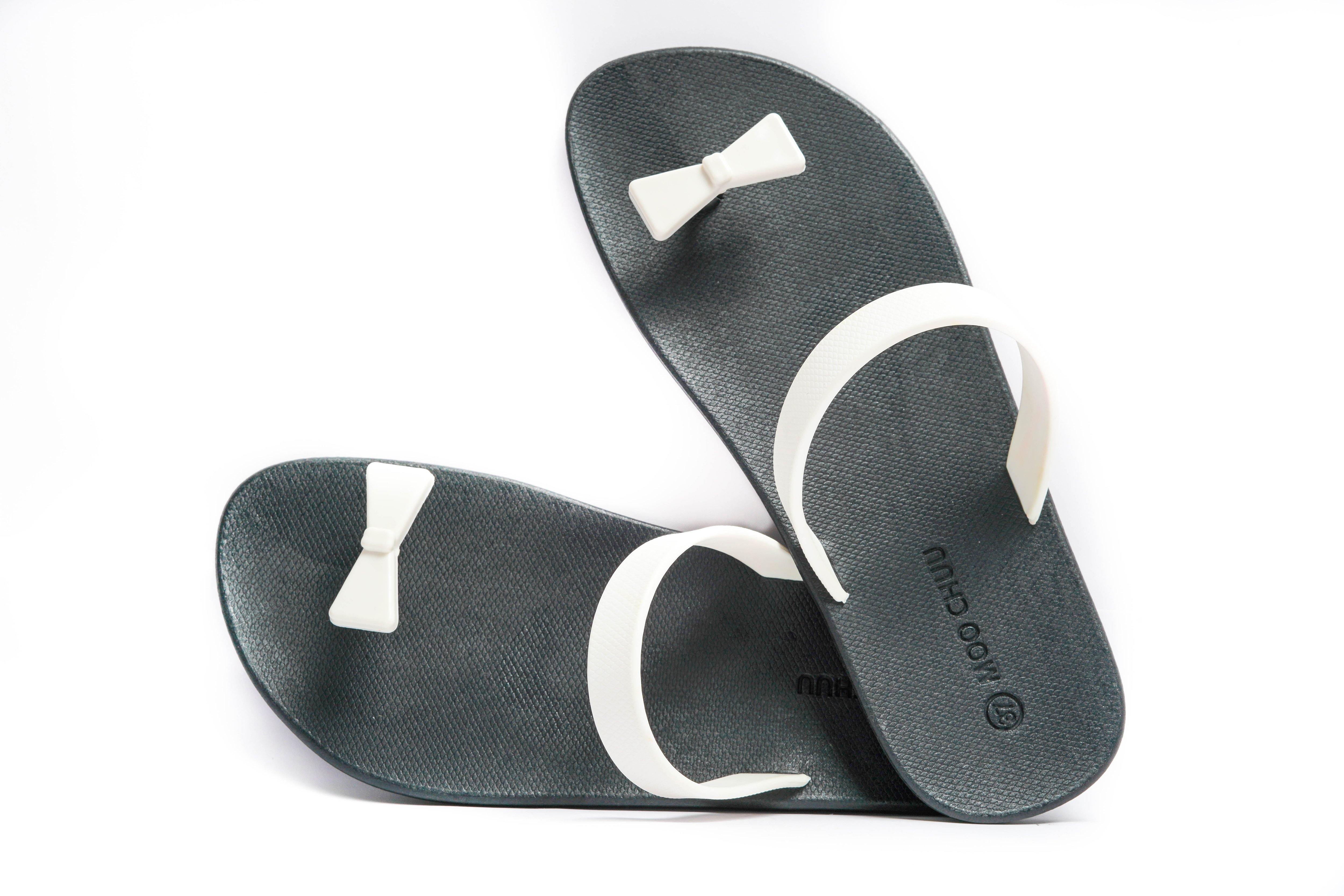 Sweety Bow Black Sole White Strap - Moo Chuu India