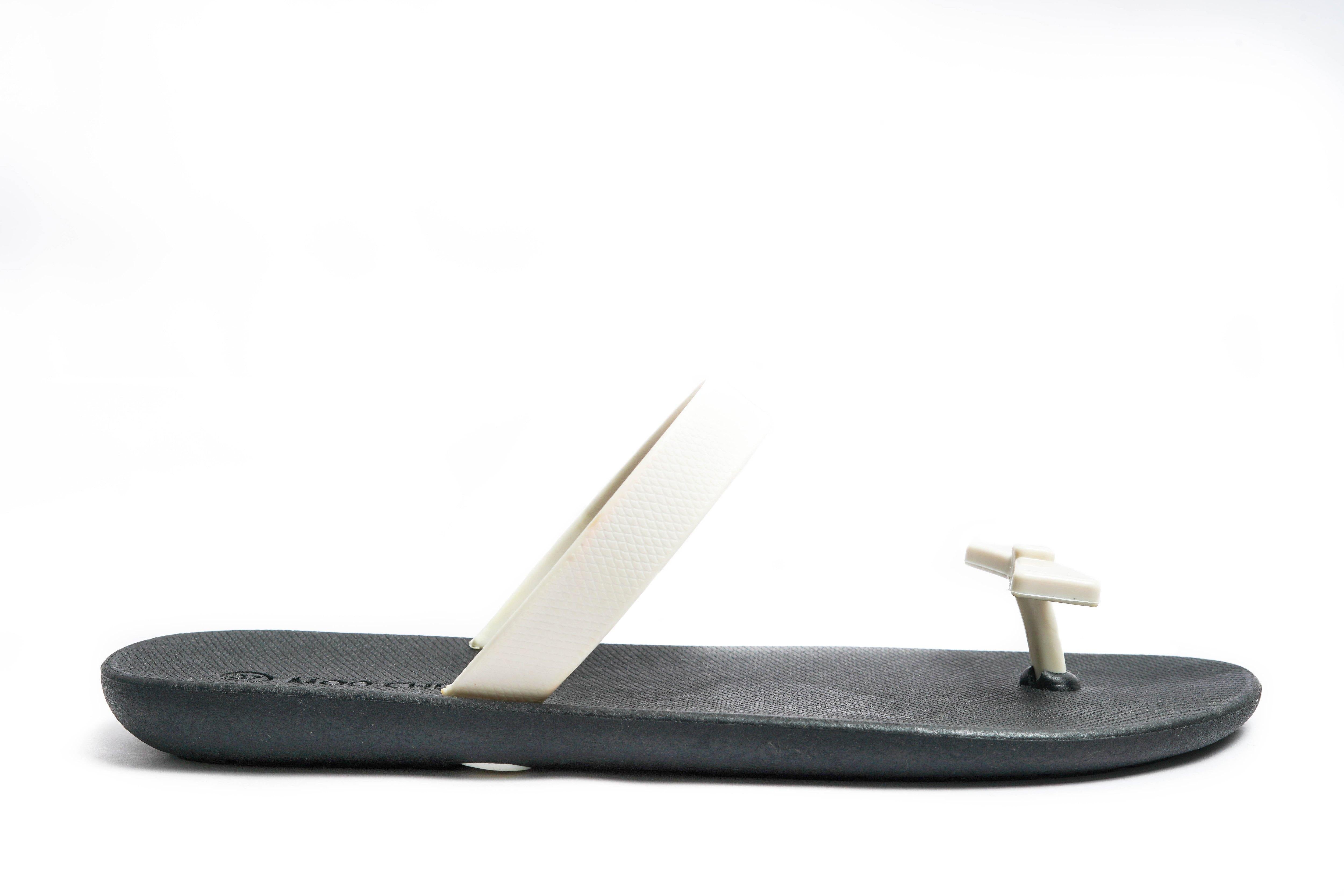 Sweety Bow Black Sole White Strap - Moo Chuu India