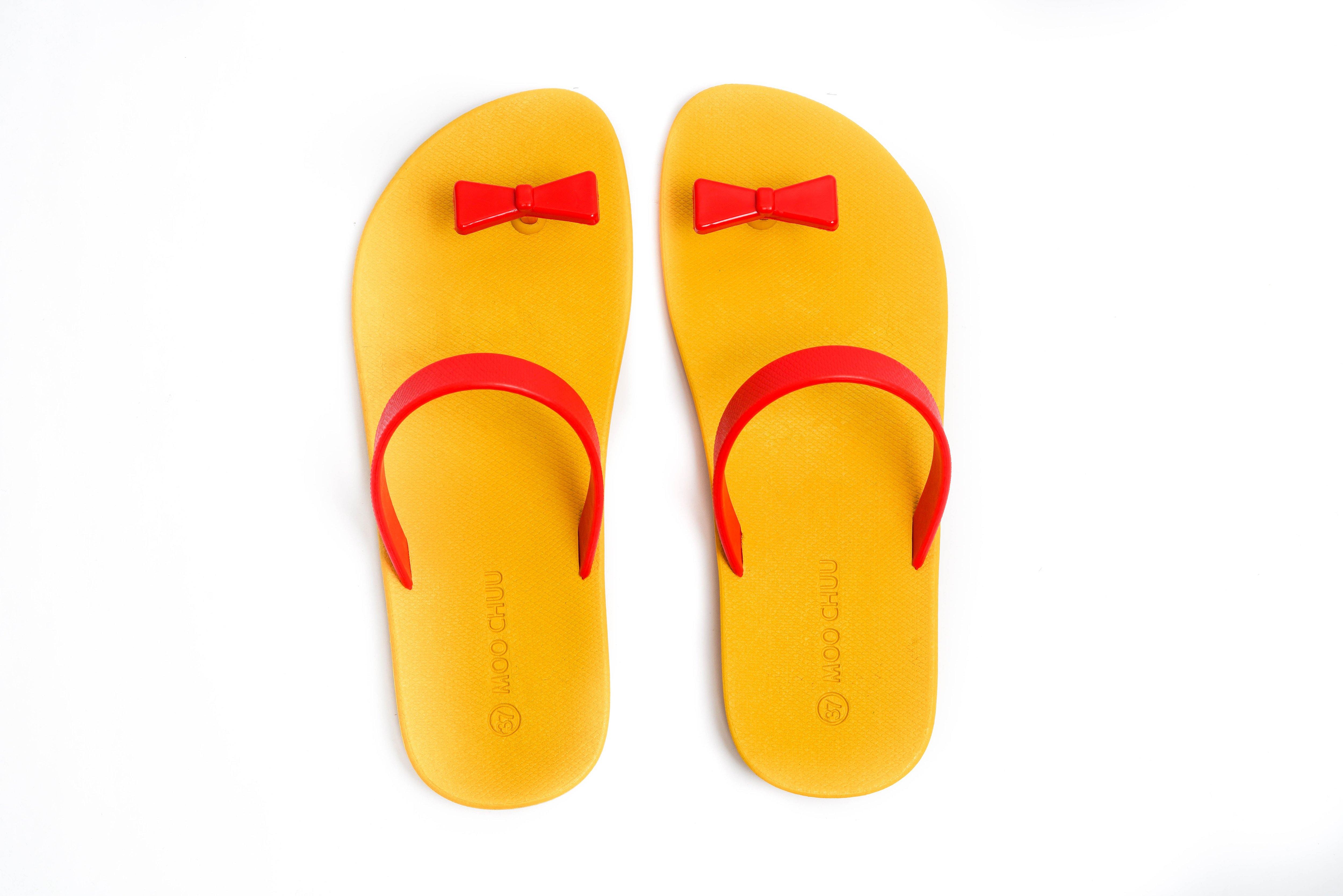 Sweety Bow Yellow Sole Red Strap - Moo Chuu India