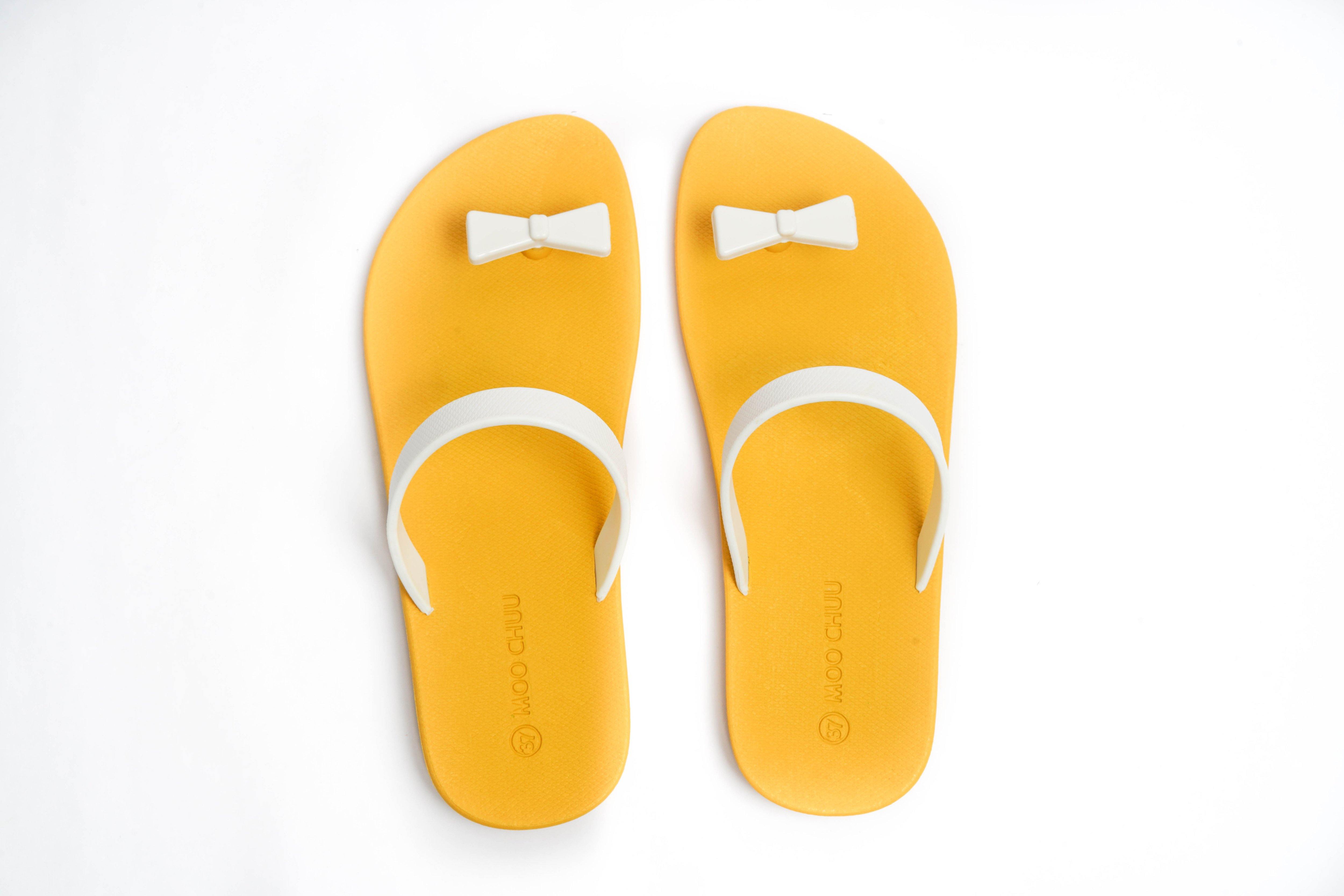 Sweety Bow Yellow Sole White Strap - Moo Chuu India