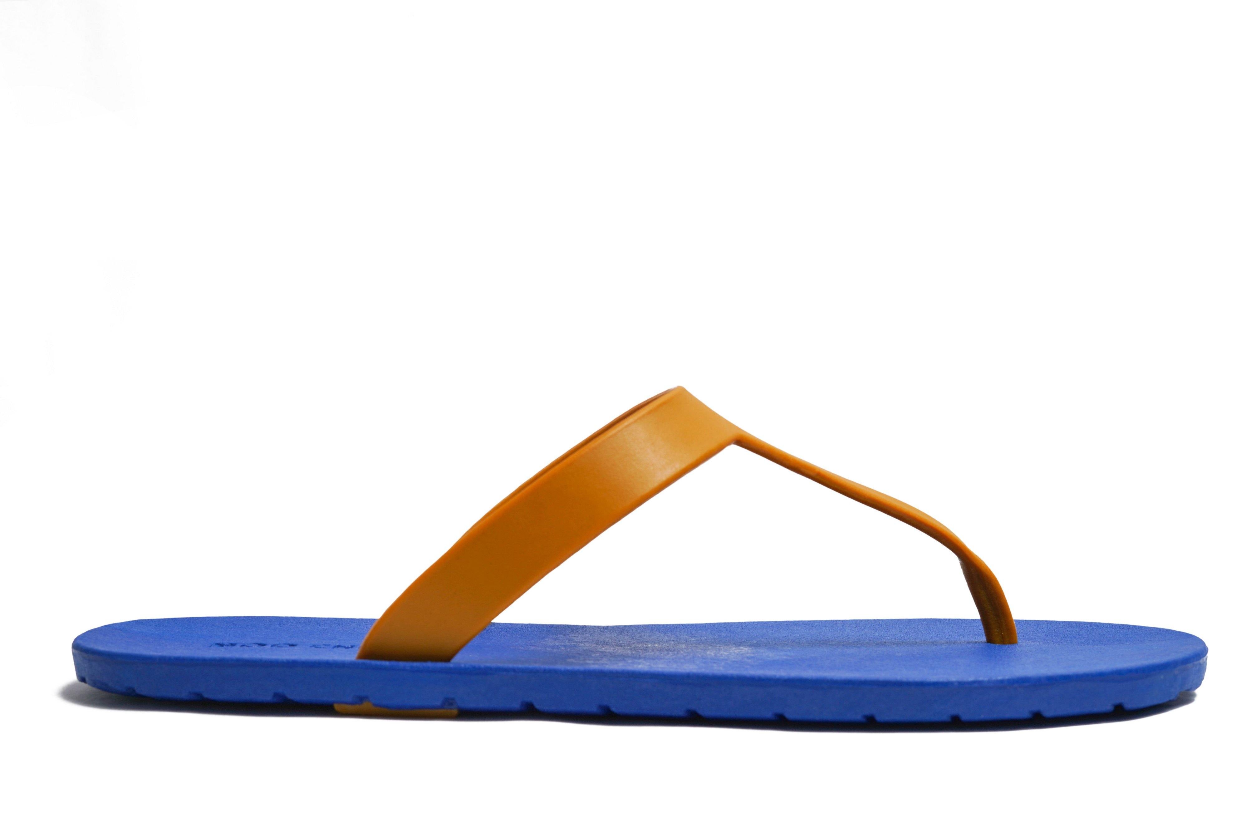 Thongs Blue Sole Caramel Strap - Moo Chuu India