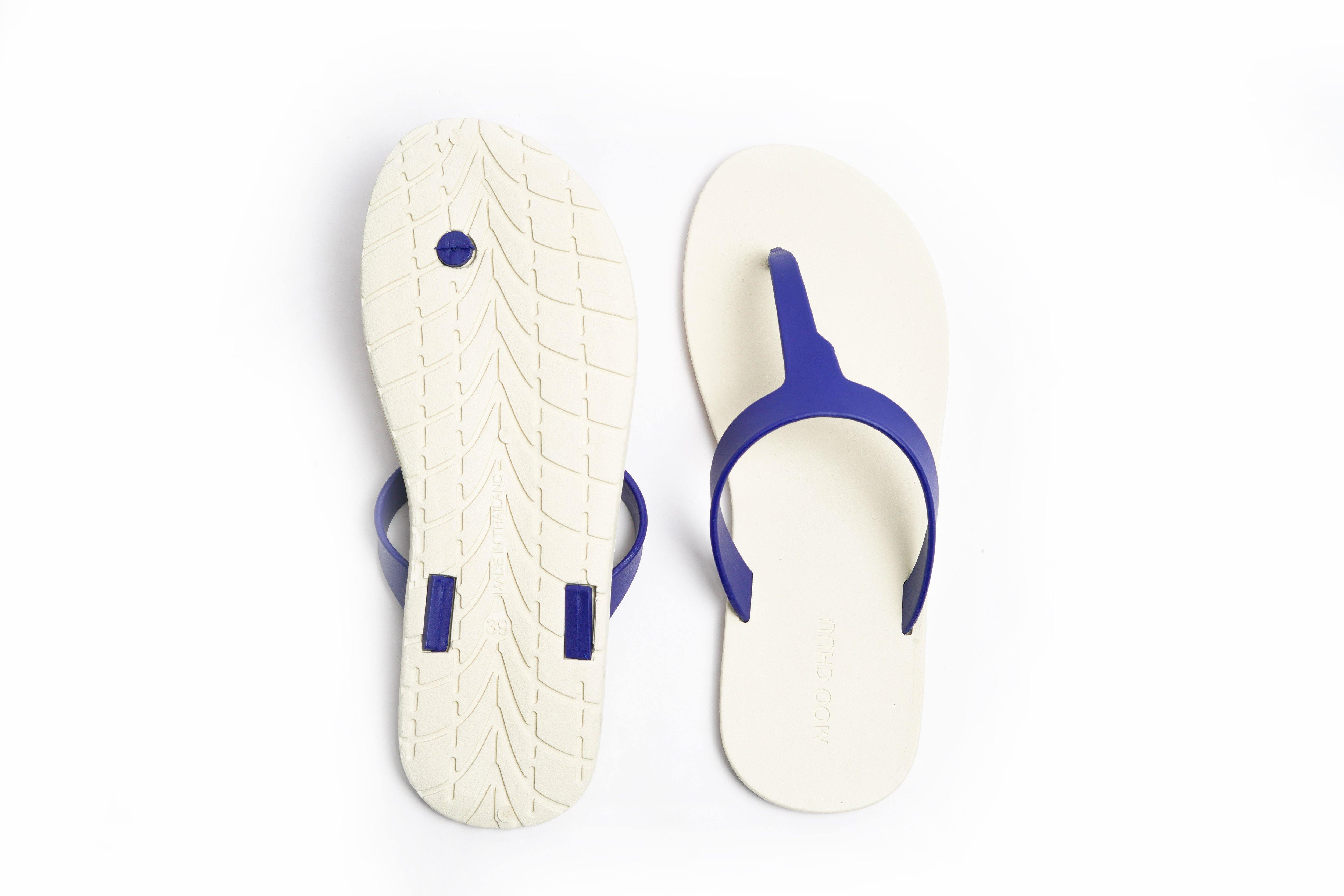 Thongs White Sole Blue Strap - Moo Chuu India