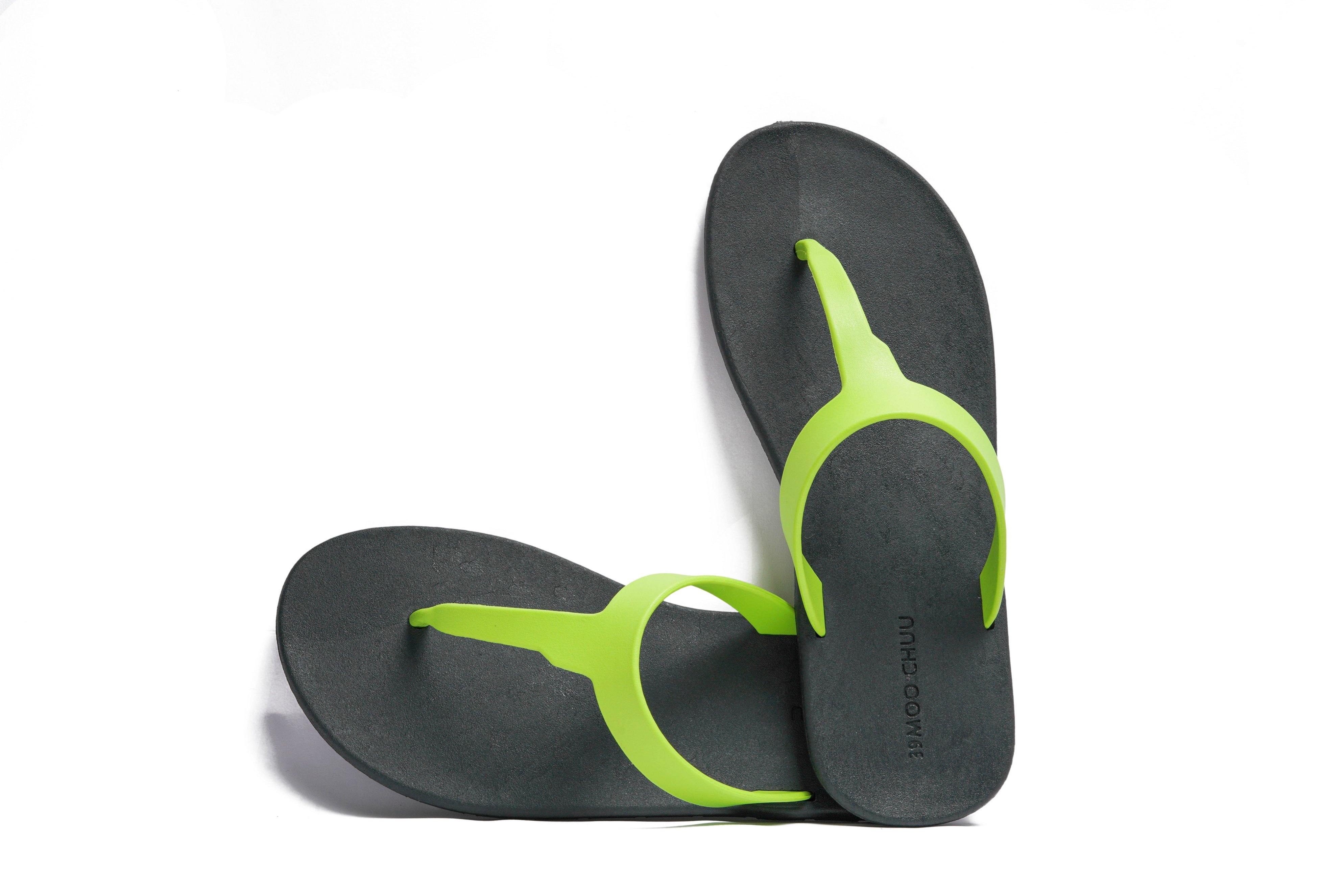 Thongs Black Sole Lime Strap - Moo Chuu India