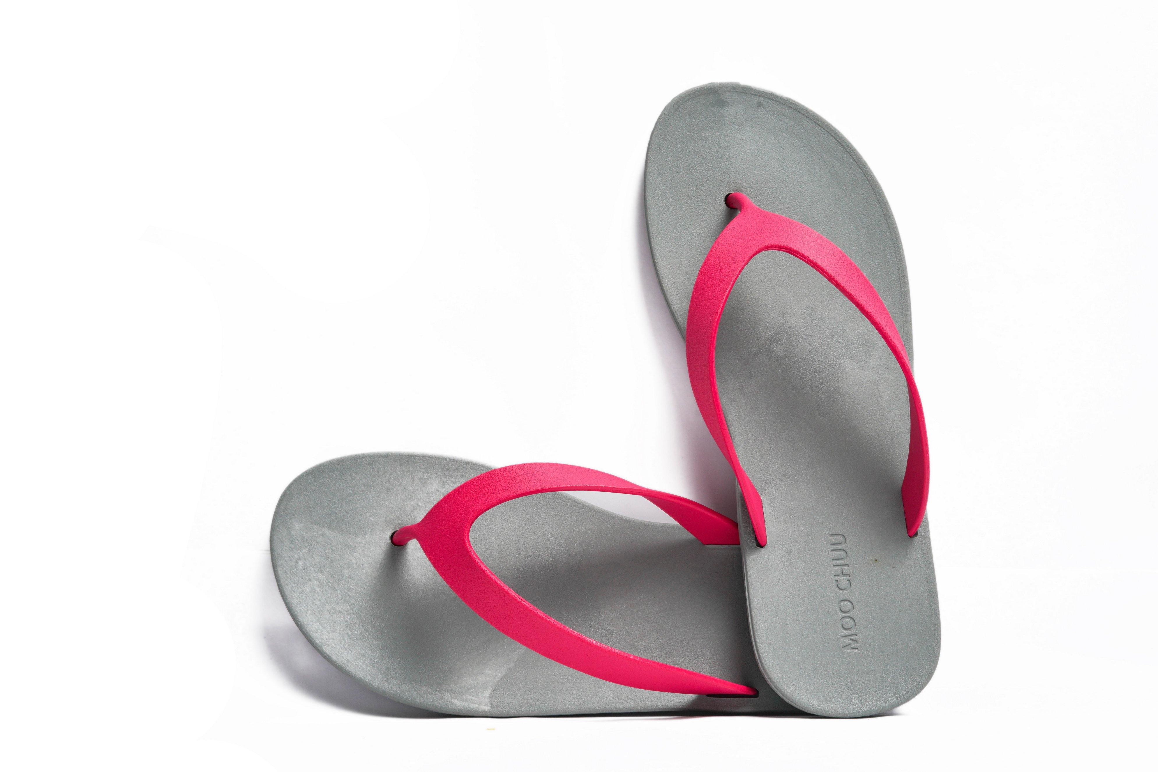 Flippy Grey Sole Pink Strap - Moo Chuu India